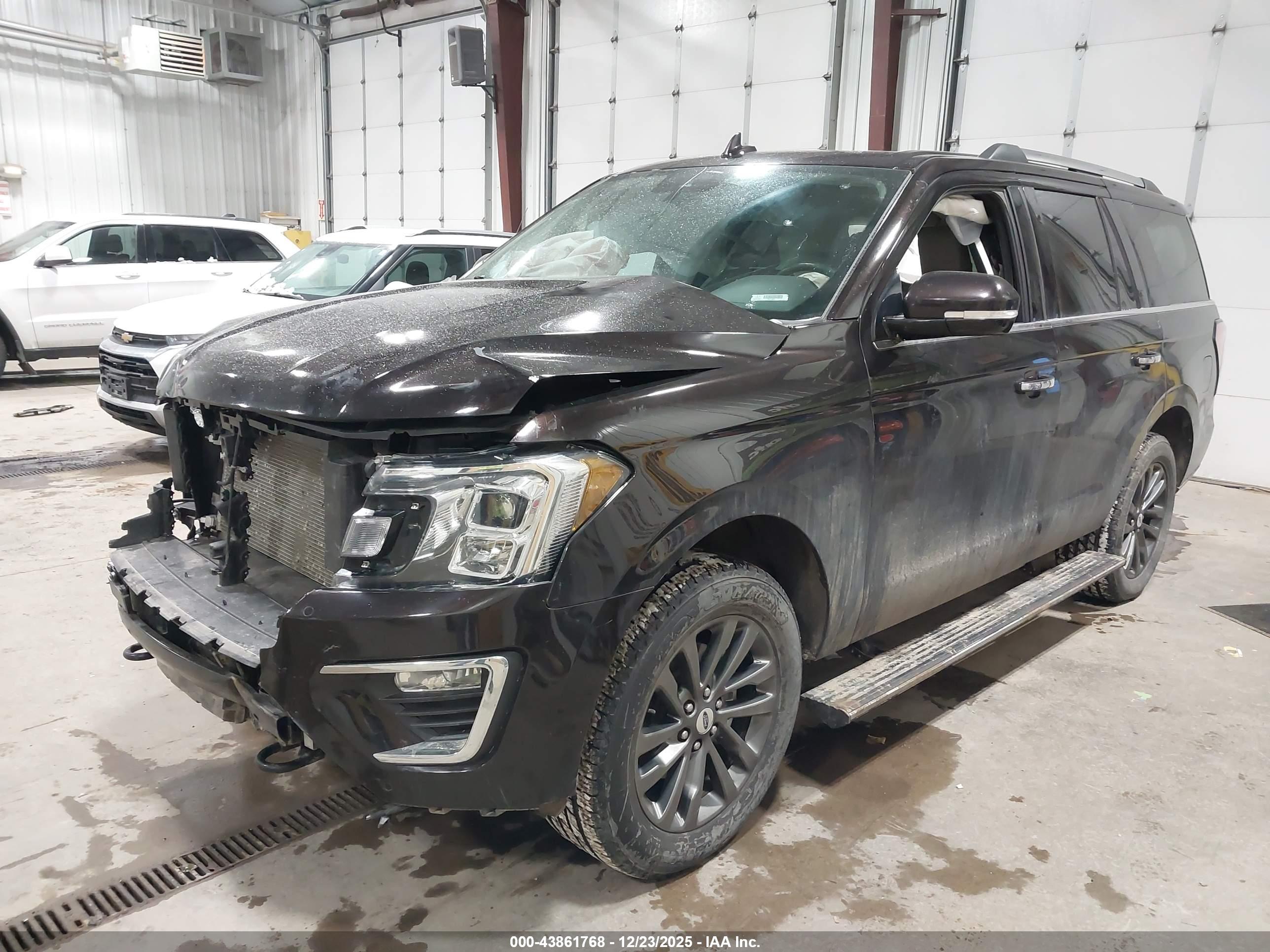 FORD EXPEDITION image 2
