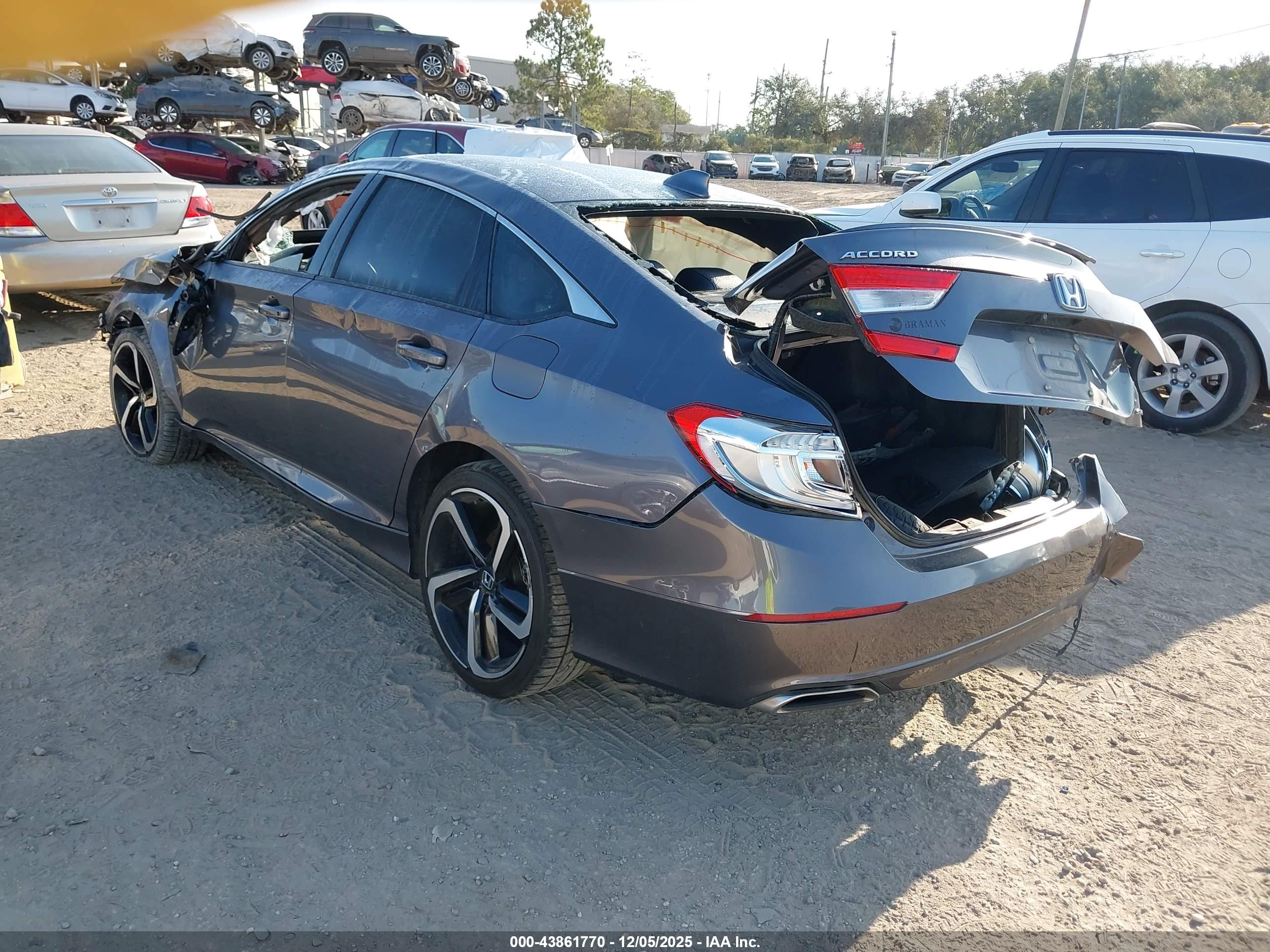 HONDA ACCORD image 3