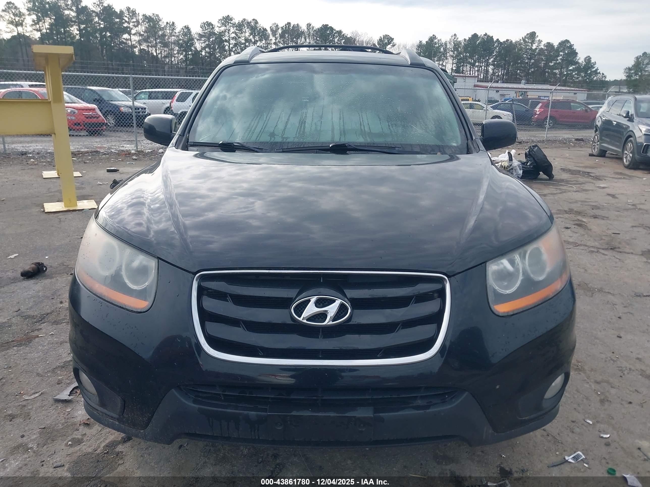 HYUNDAI SANTA image 6