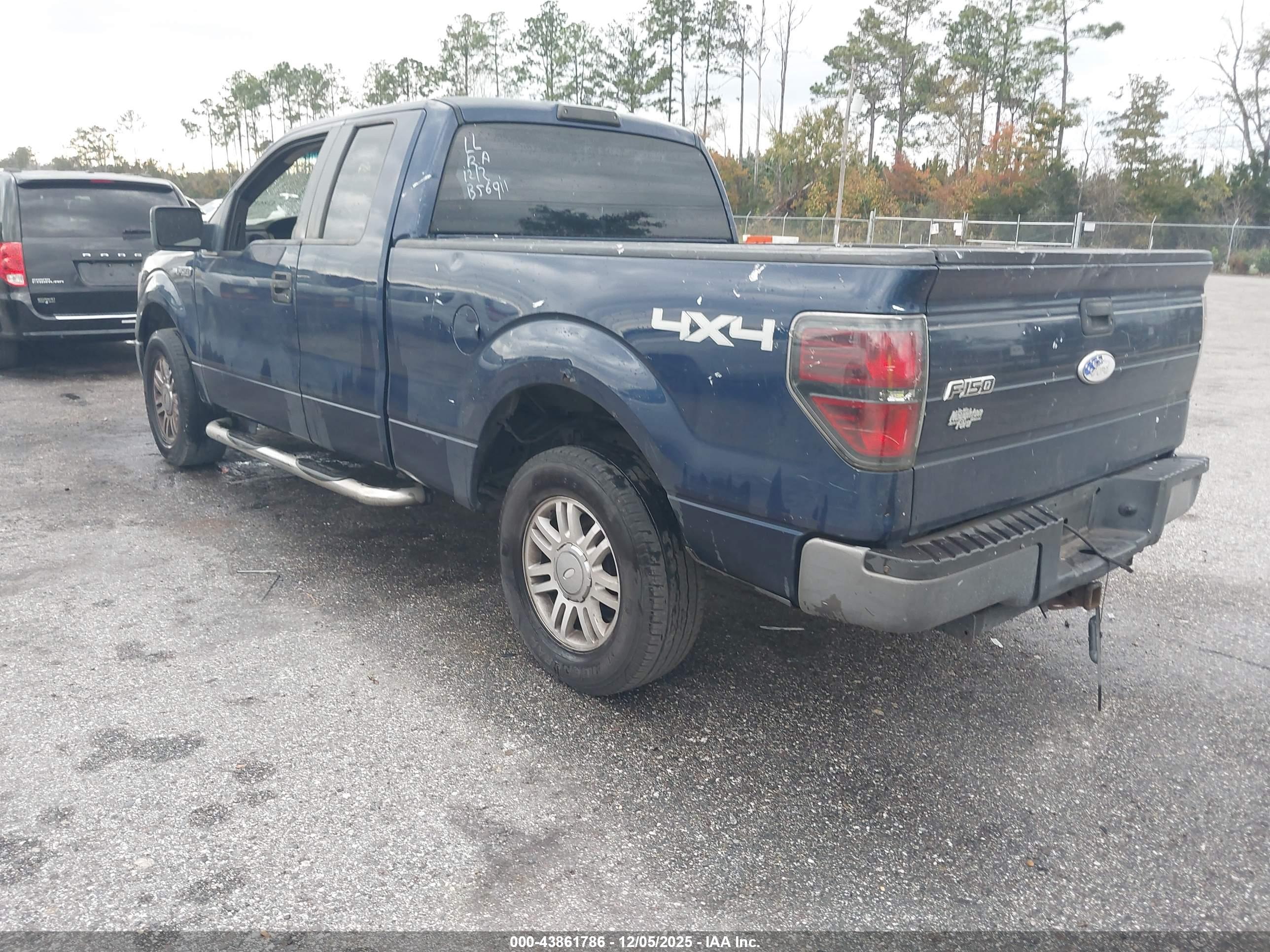FORD F-150 image 3