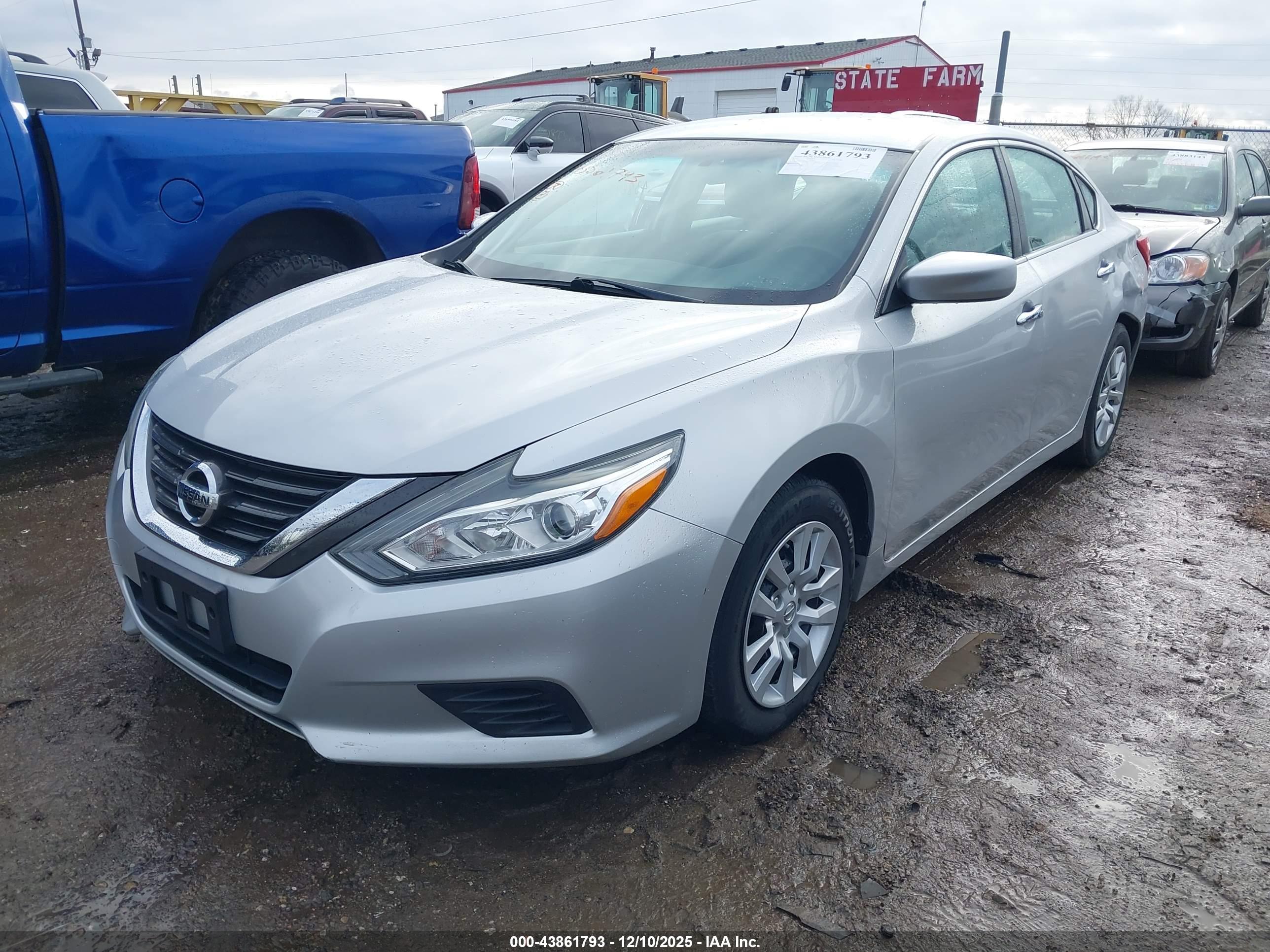 NISSAN ALTIMA image 2