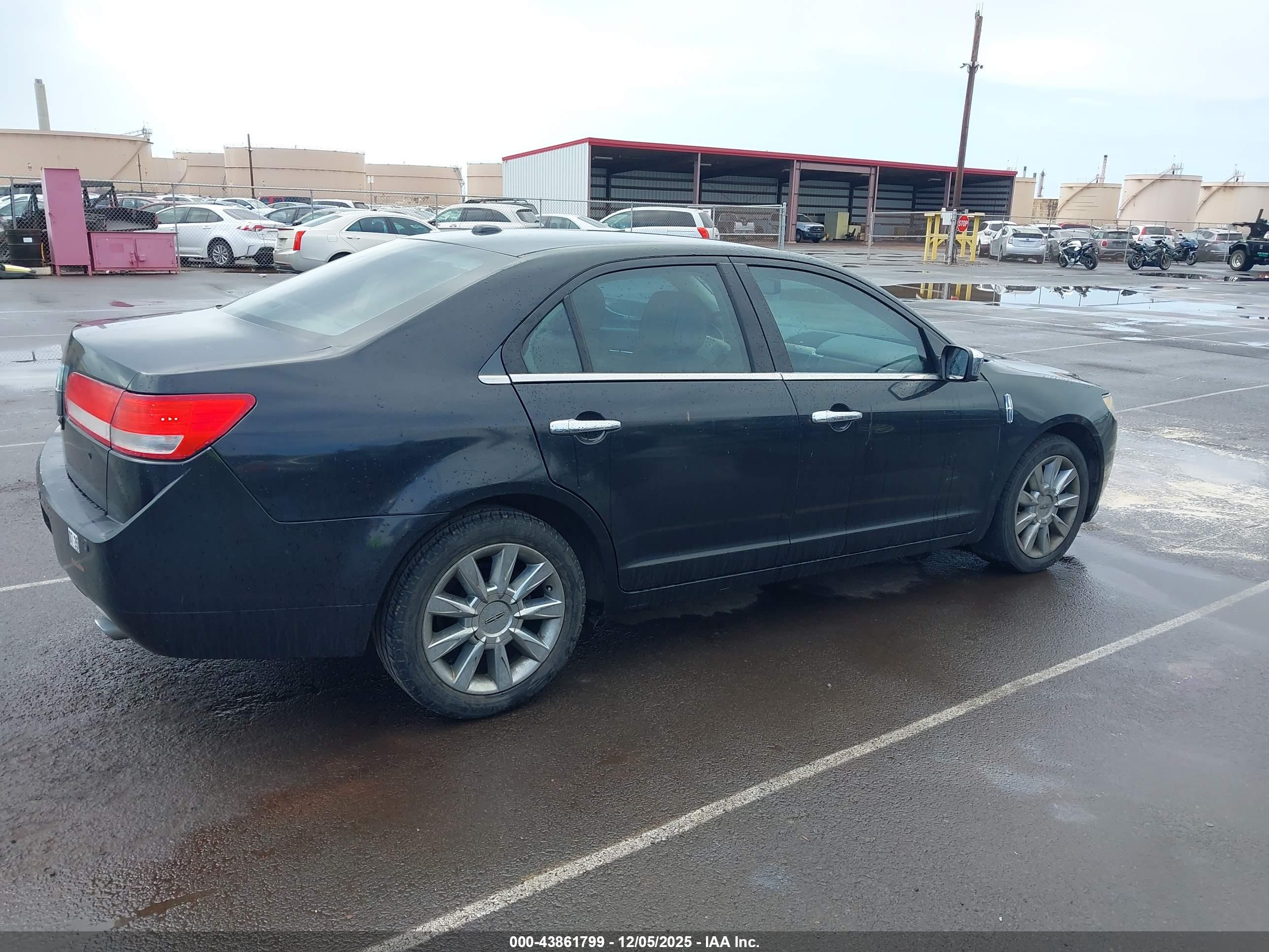 LINCOLN MKZ image 4