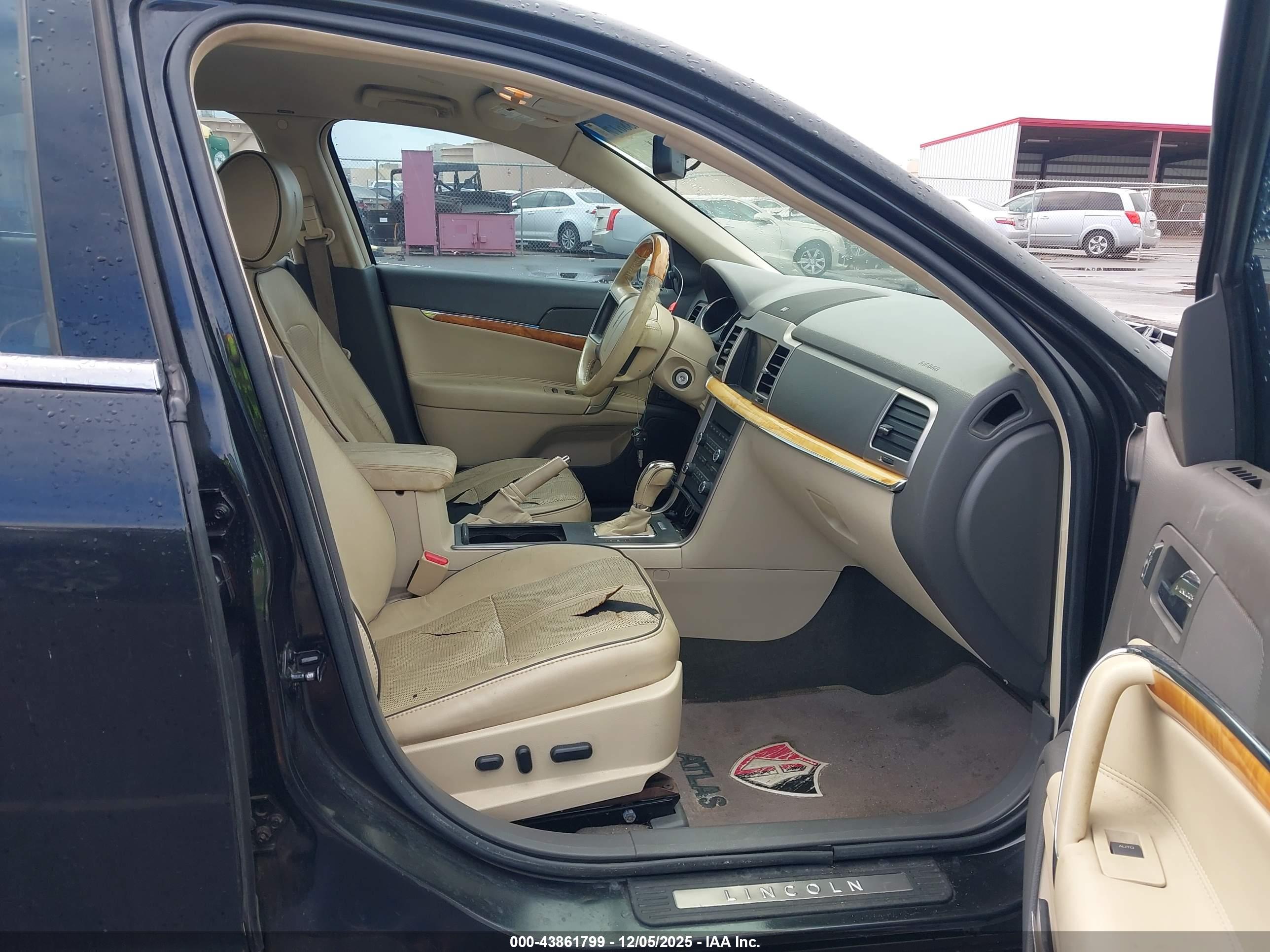 LINCOLN MKZ image 5