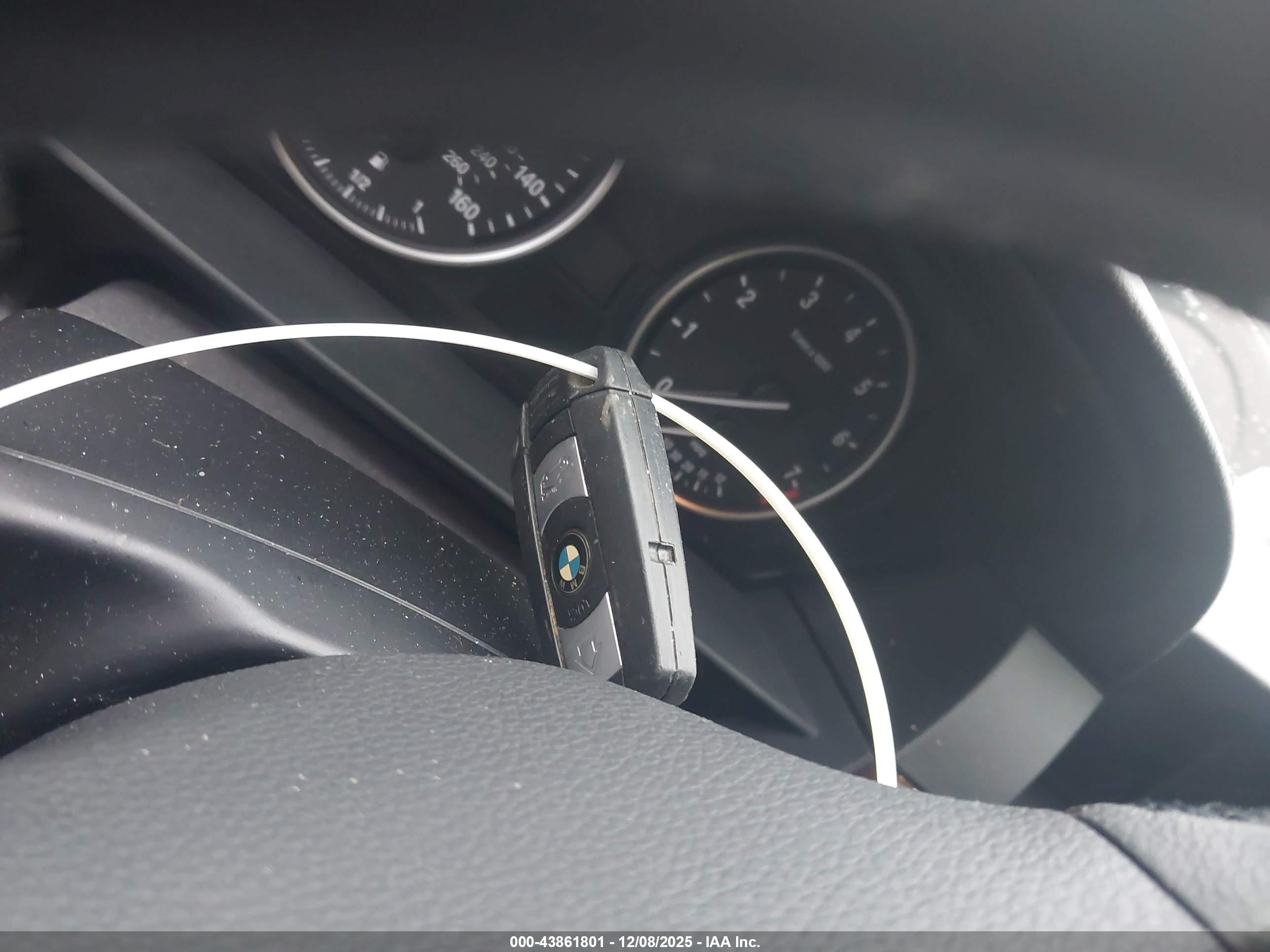 BMW 528I image 11