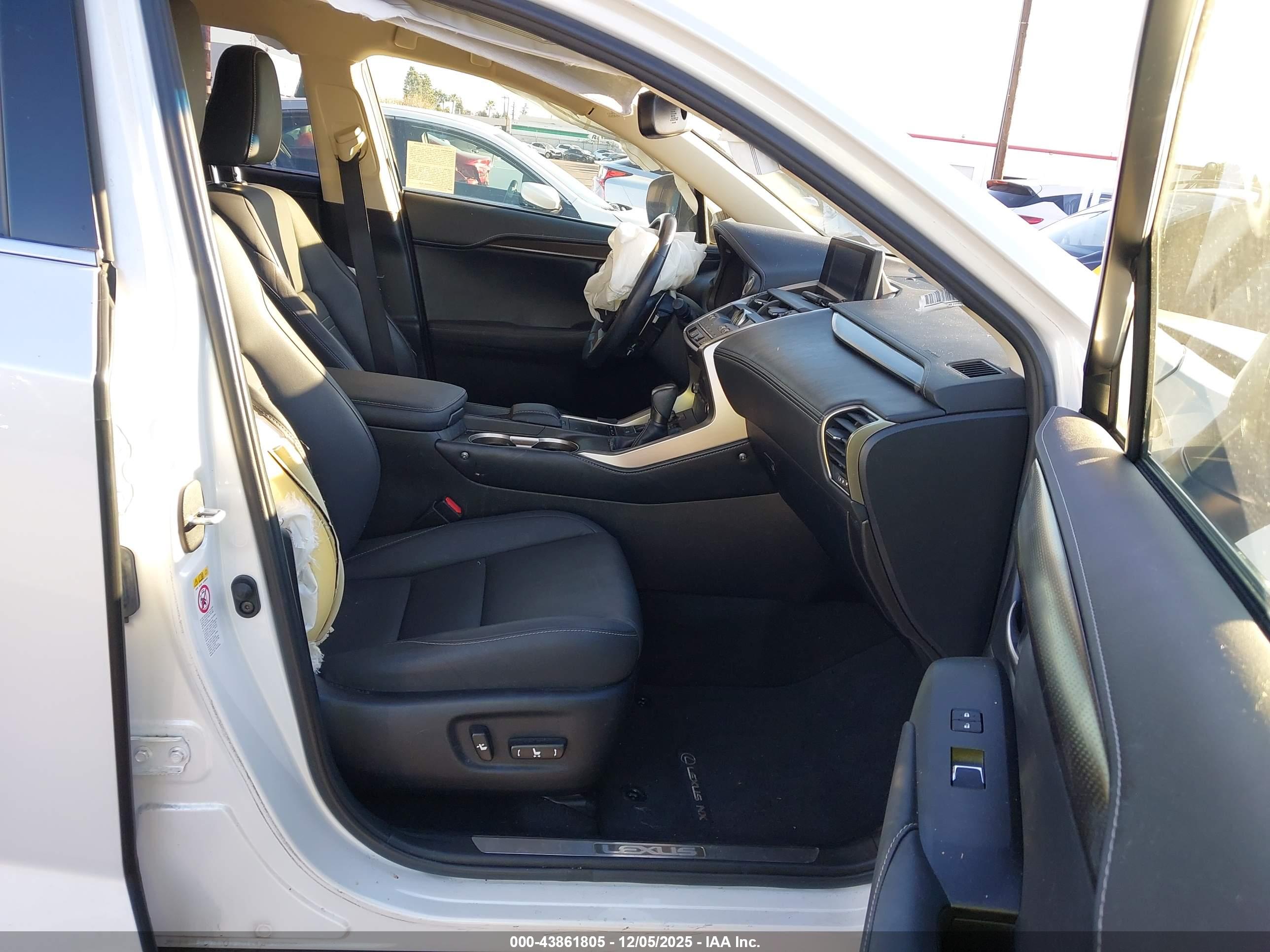 LEXUS NX image 5