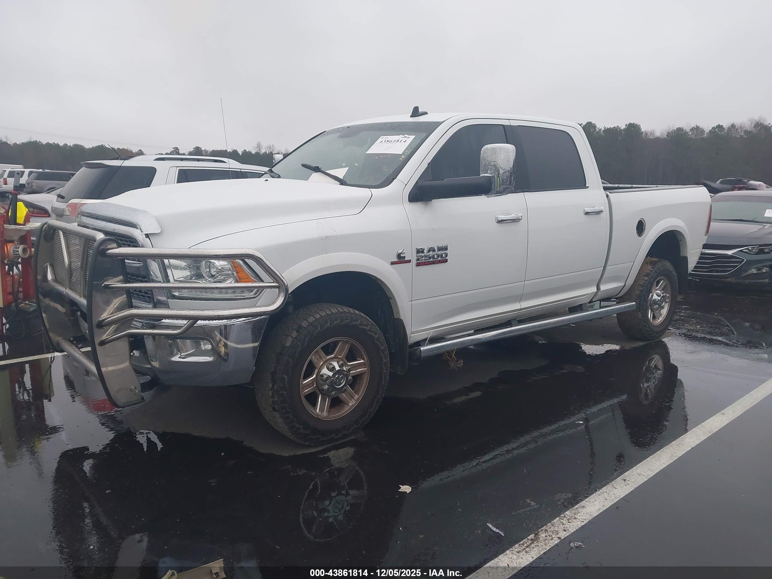 RAM 2500 image 2