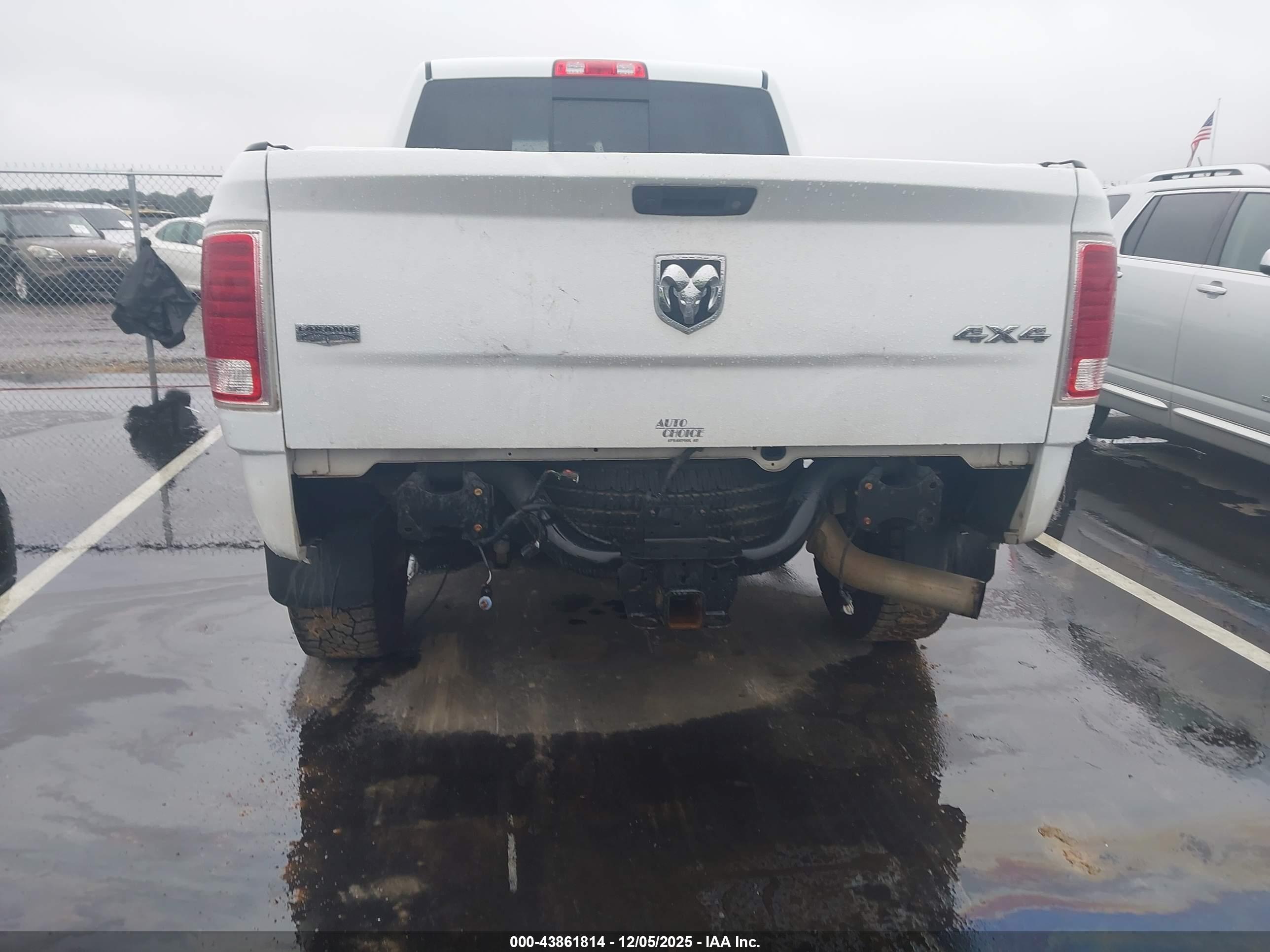 RAM 2500 image 6