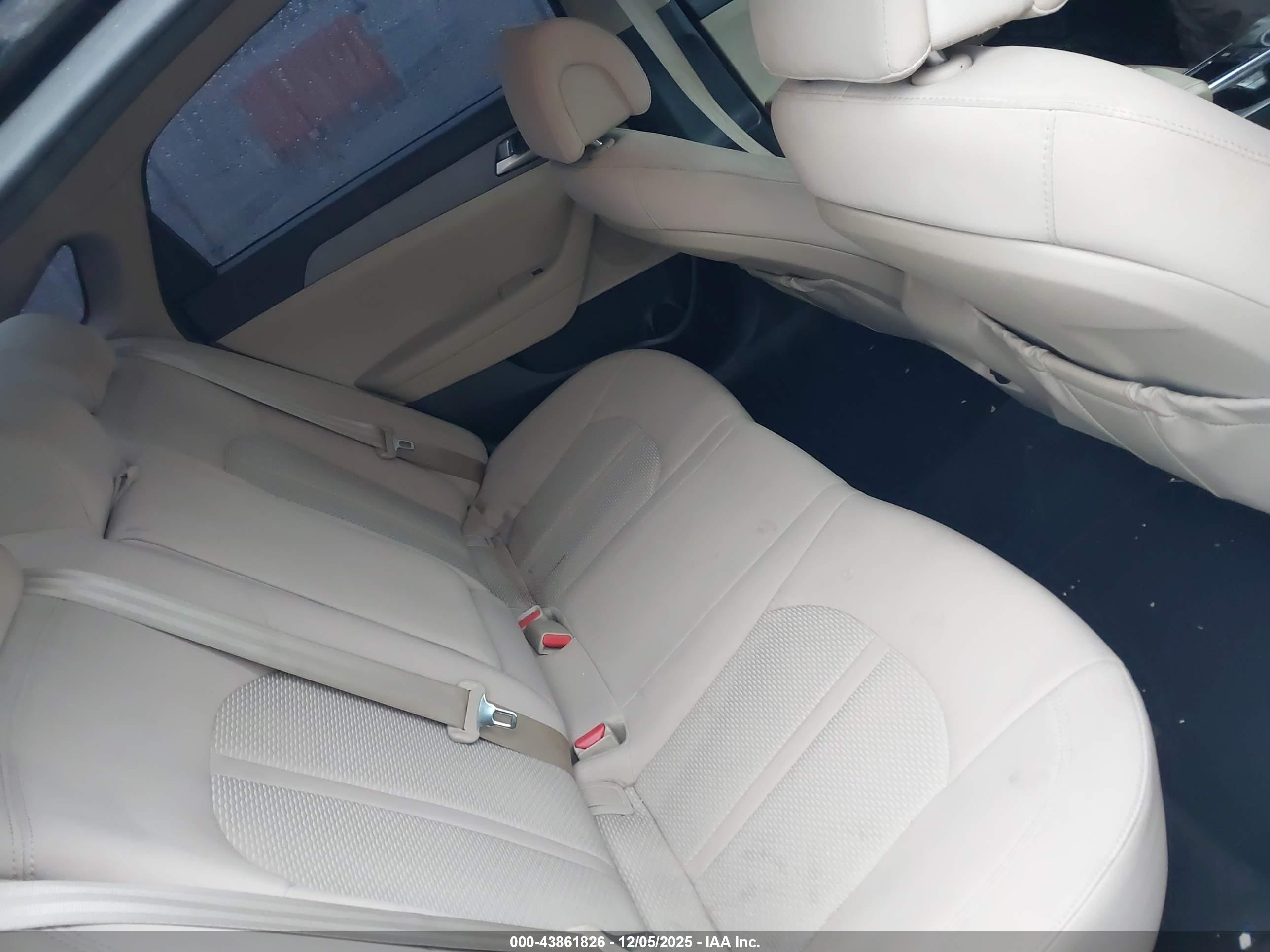 HYUNDAI SONATA image 8