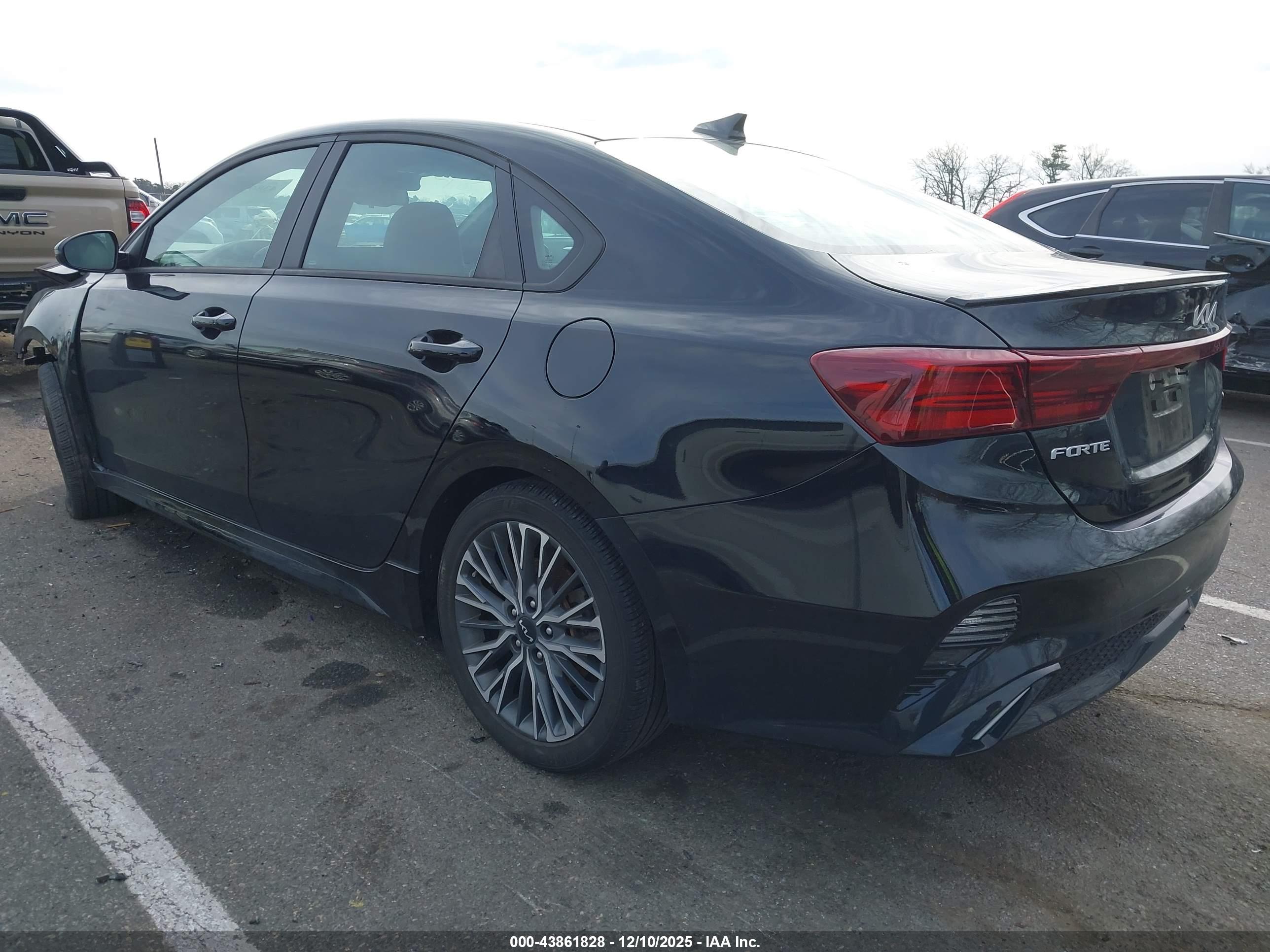 KIA FORTE image 3