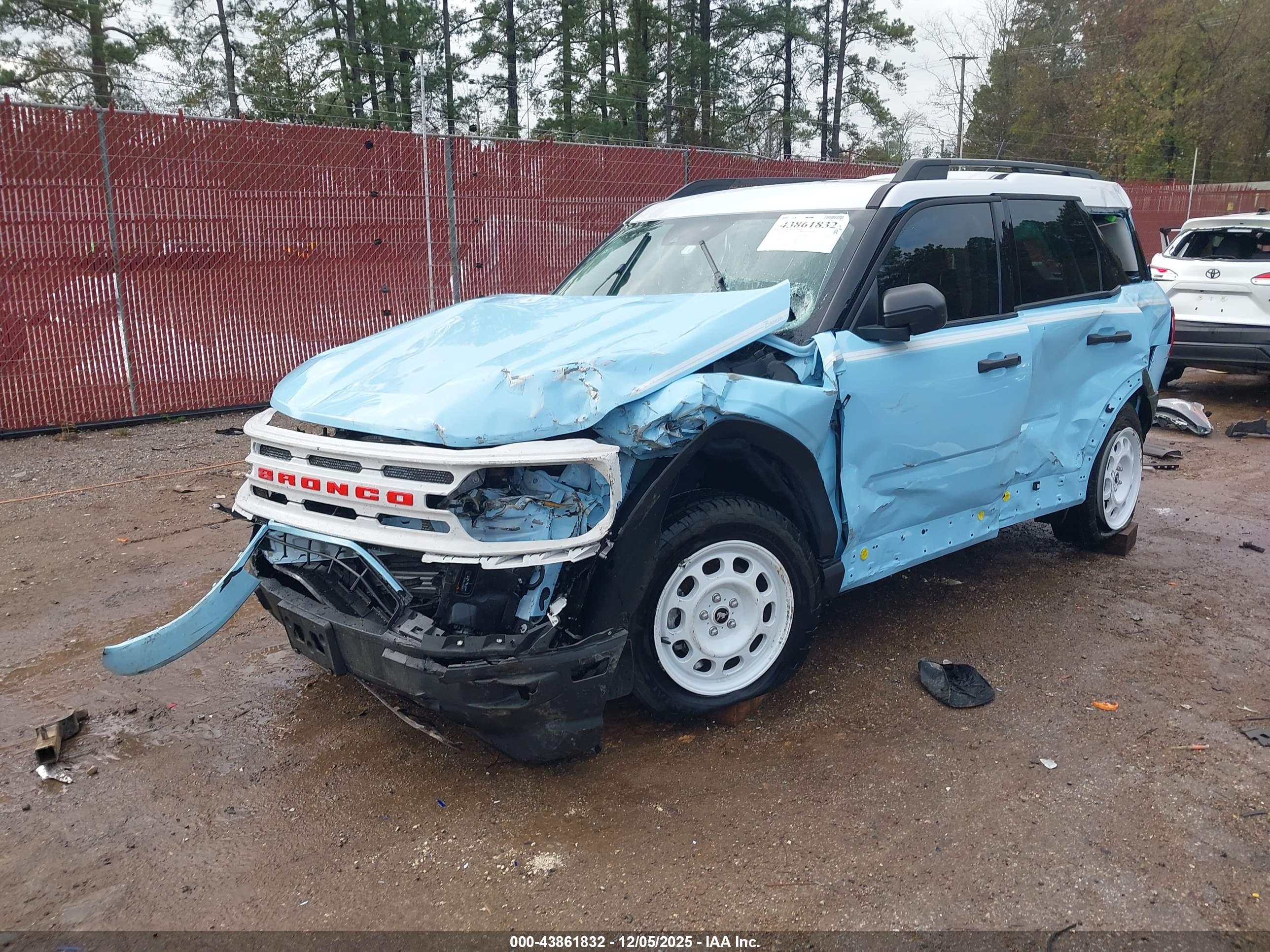 FORD BRONCO image 6