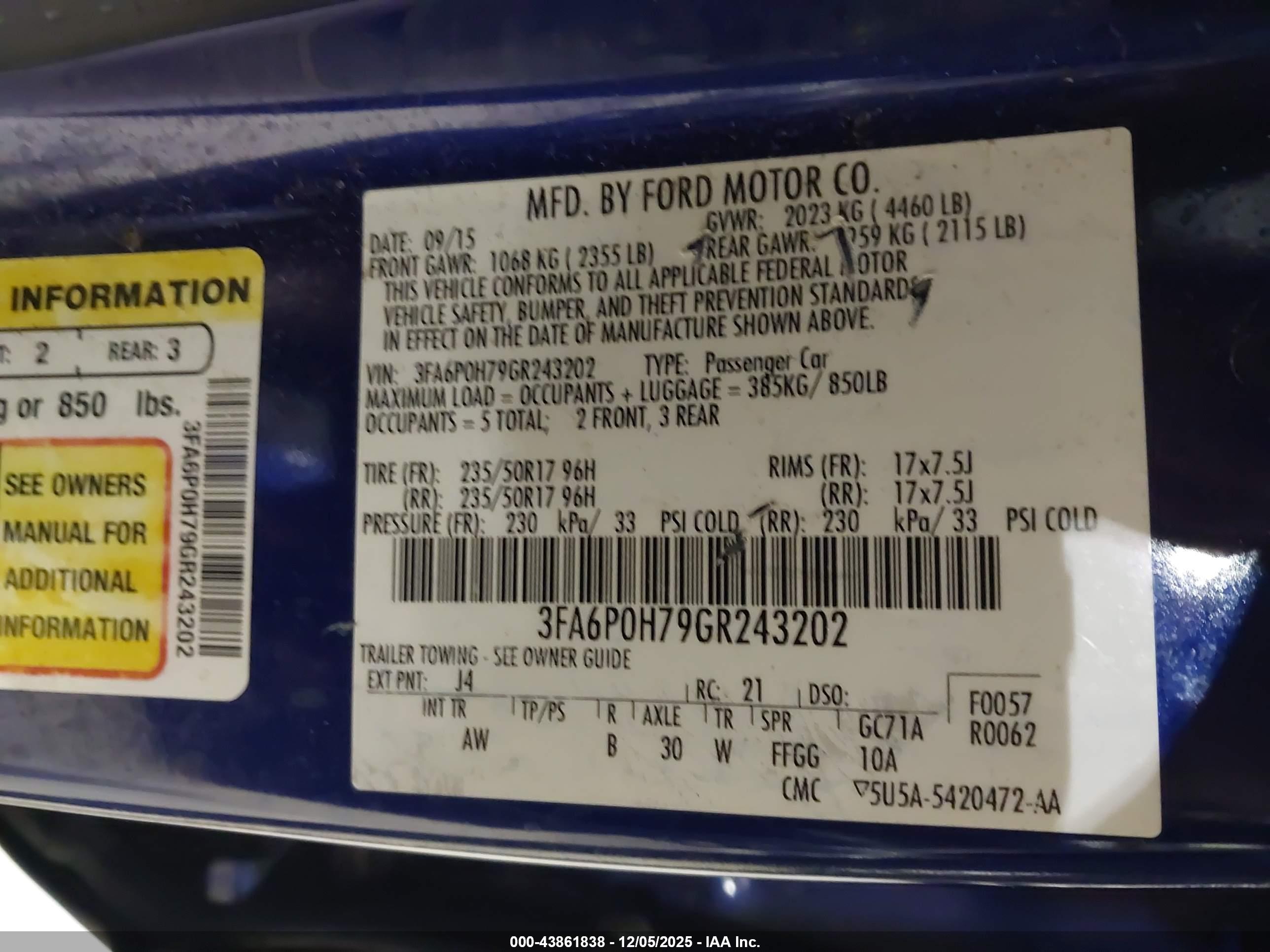 FORD FUSION image 9