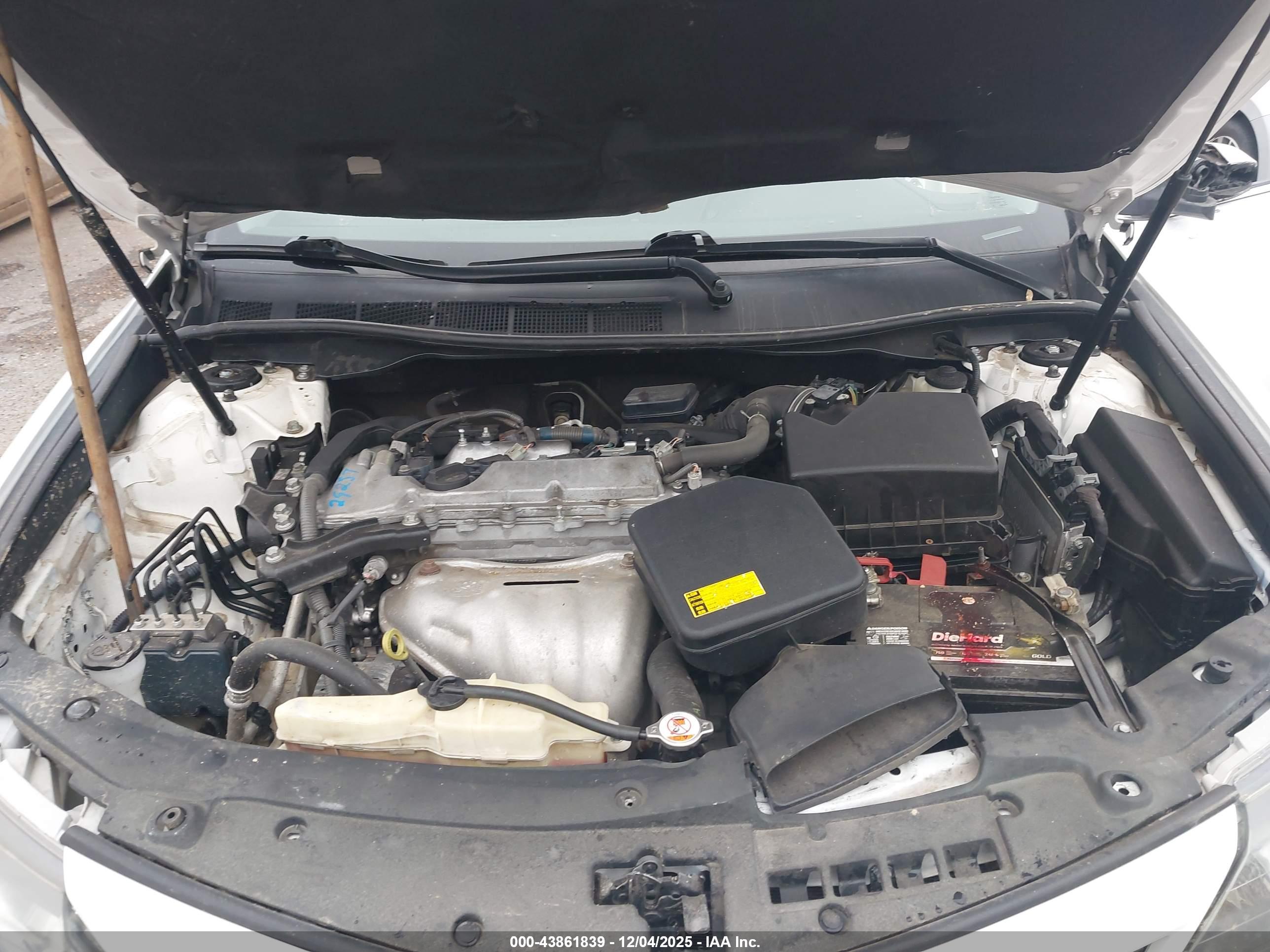 TOYOTA CAMRY image 10