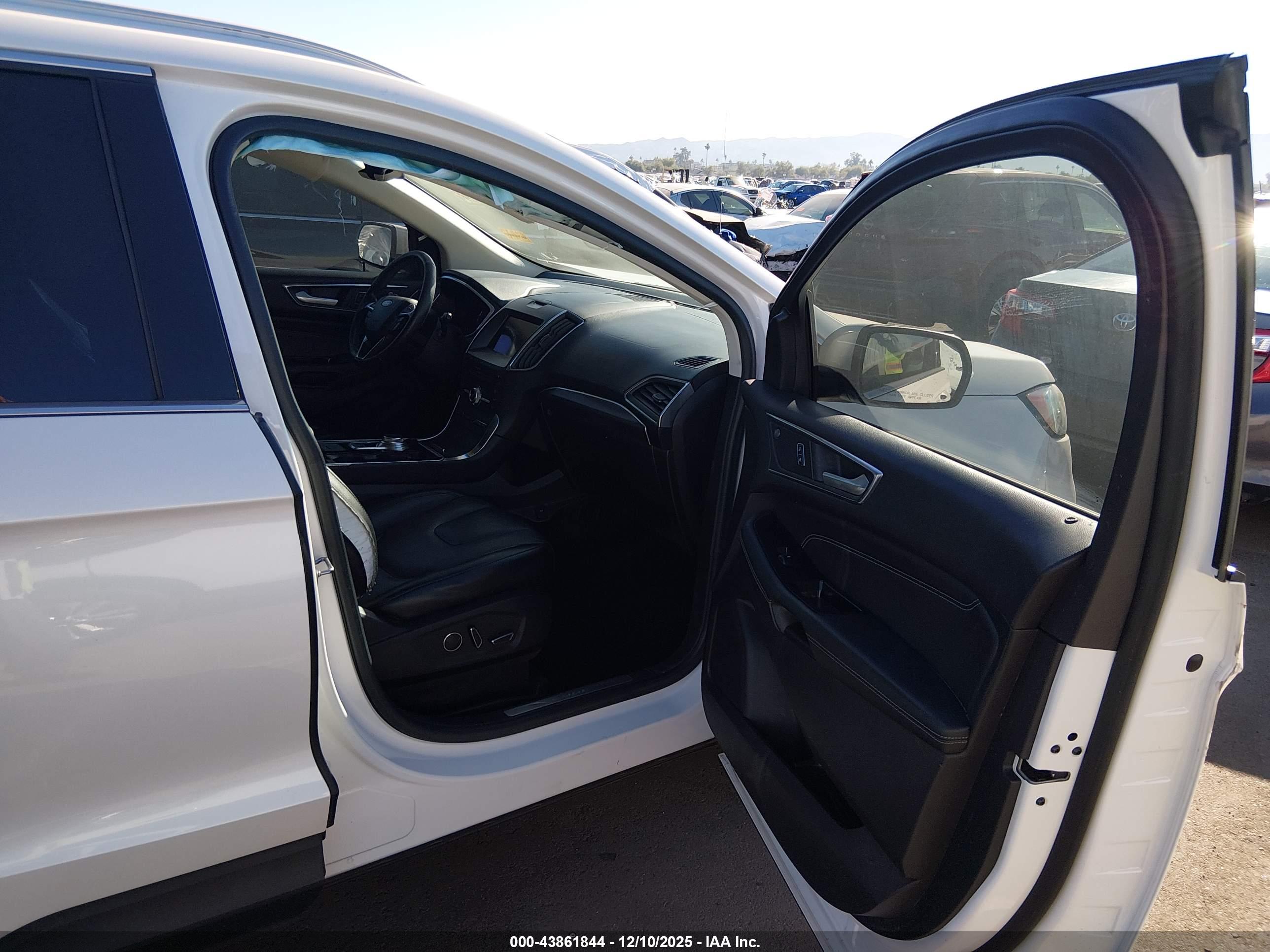 FORD EDGE image 5