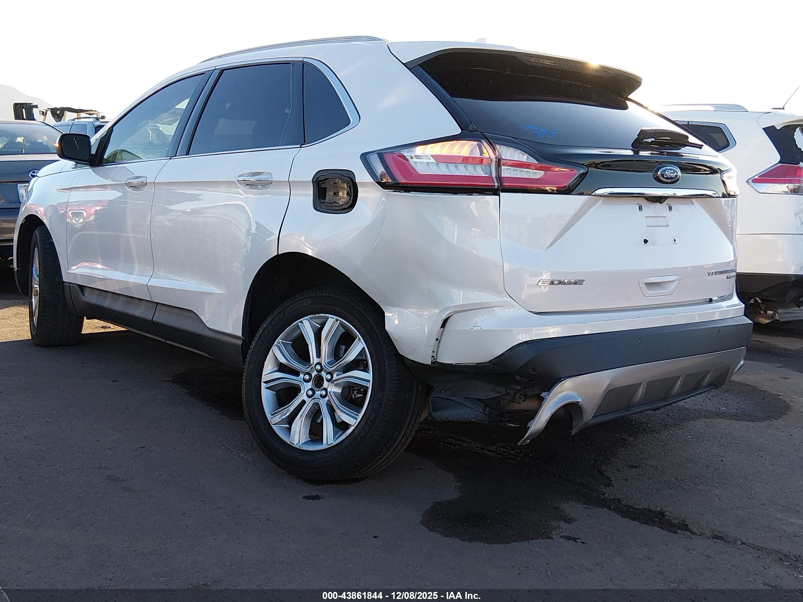 FORD EDGE image 6