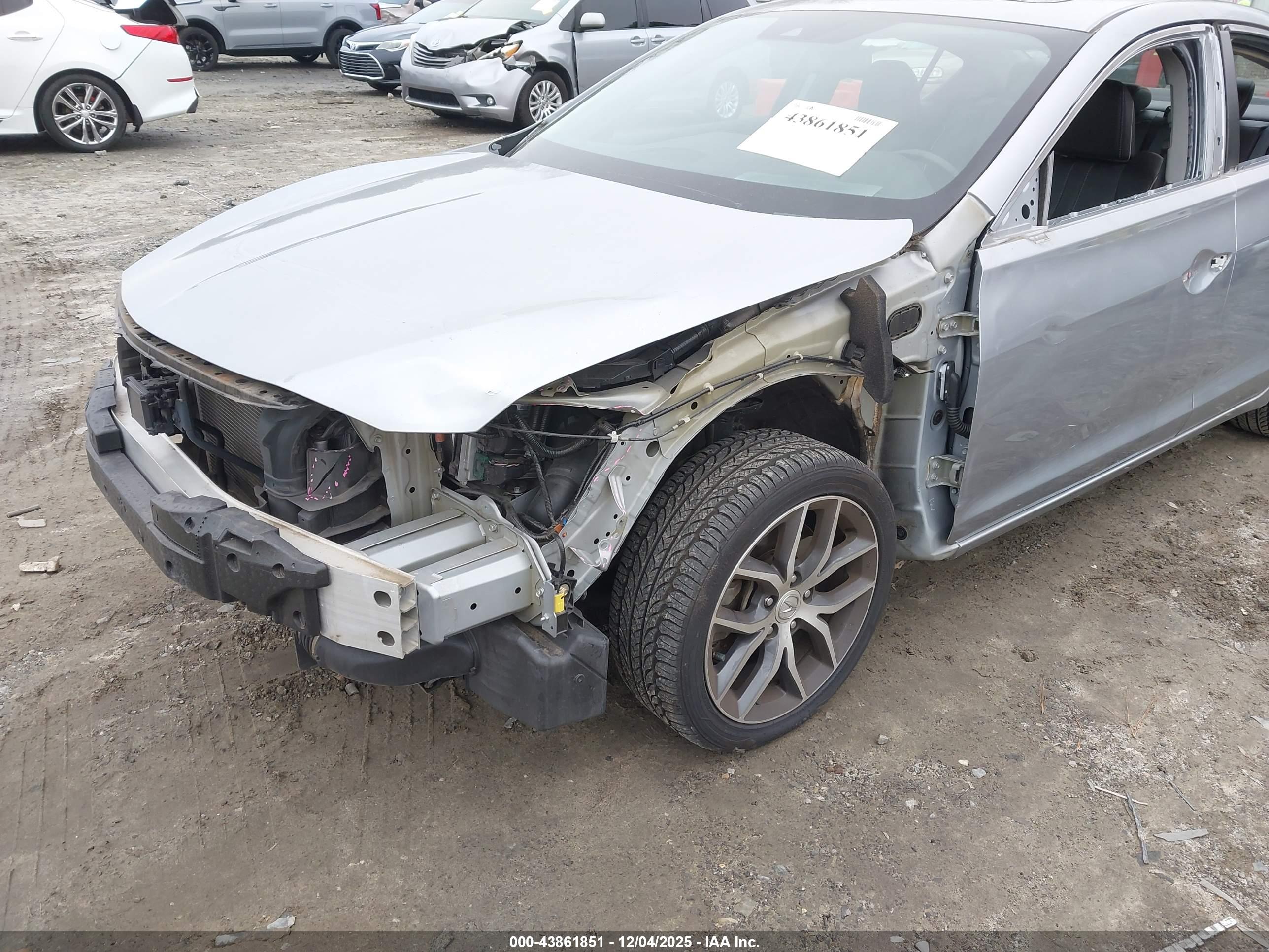 ACURA ILX image 6