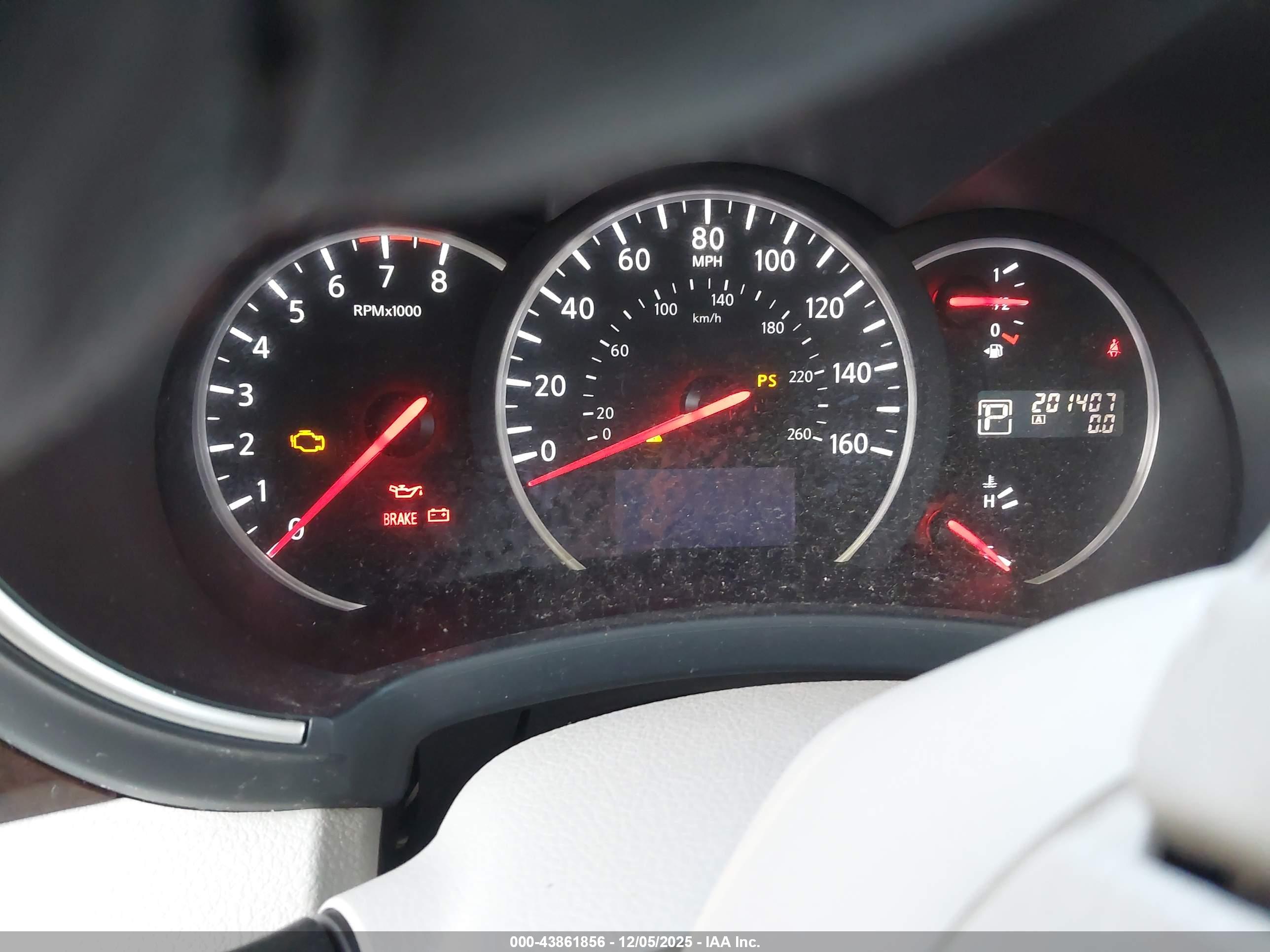 NISSAN QUEST image 7