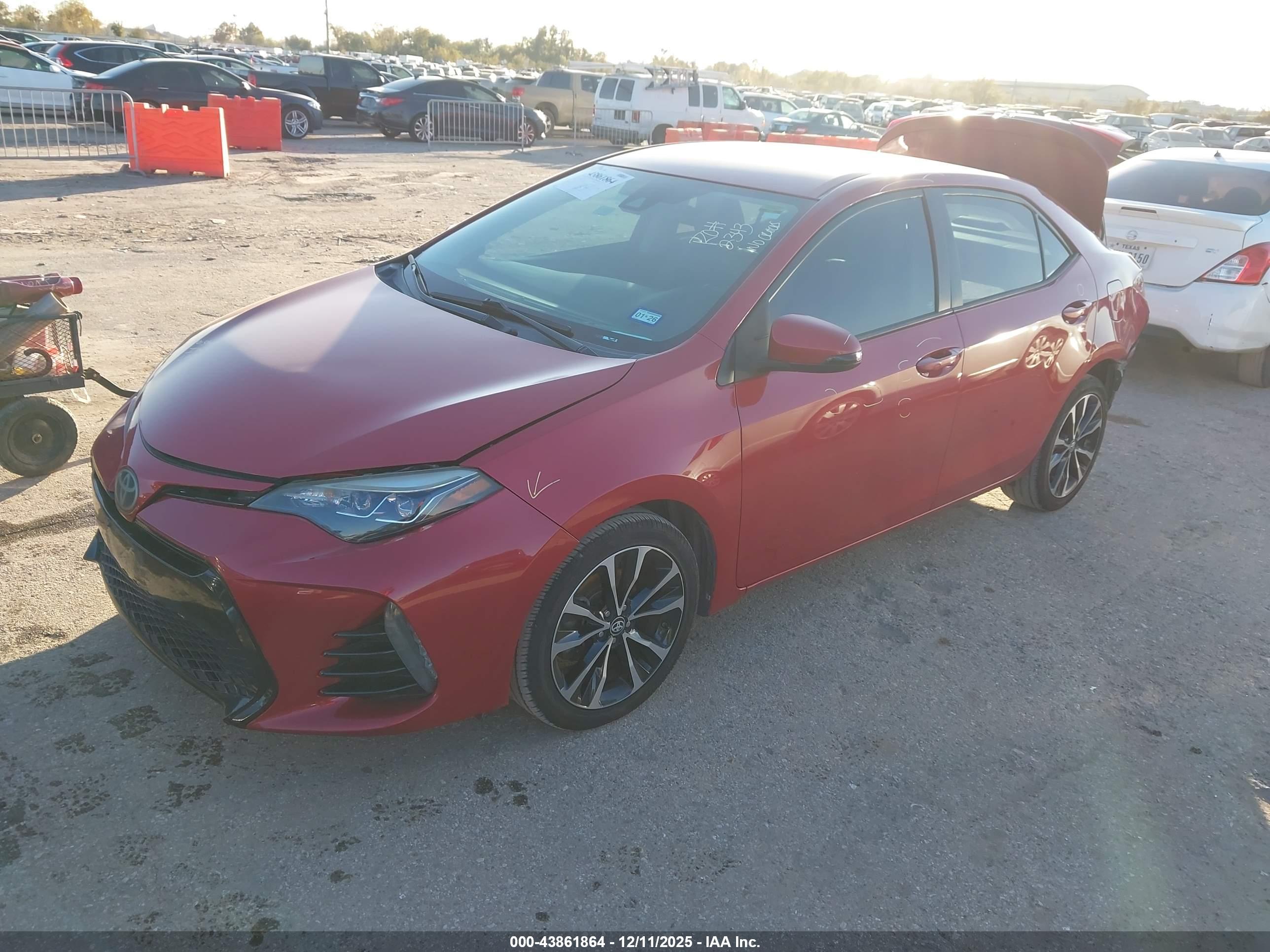 TOYOTA COROLLA image 2