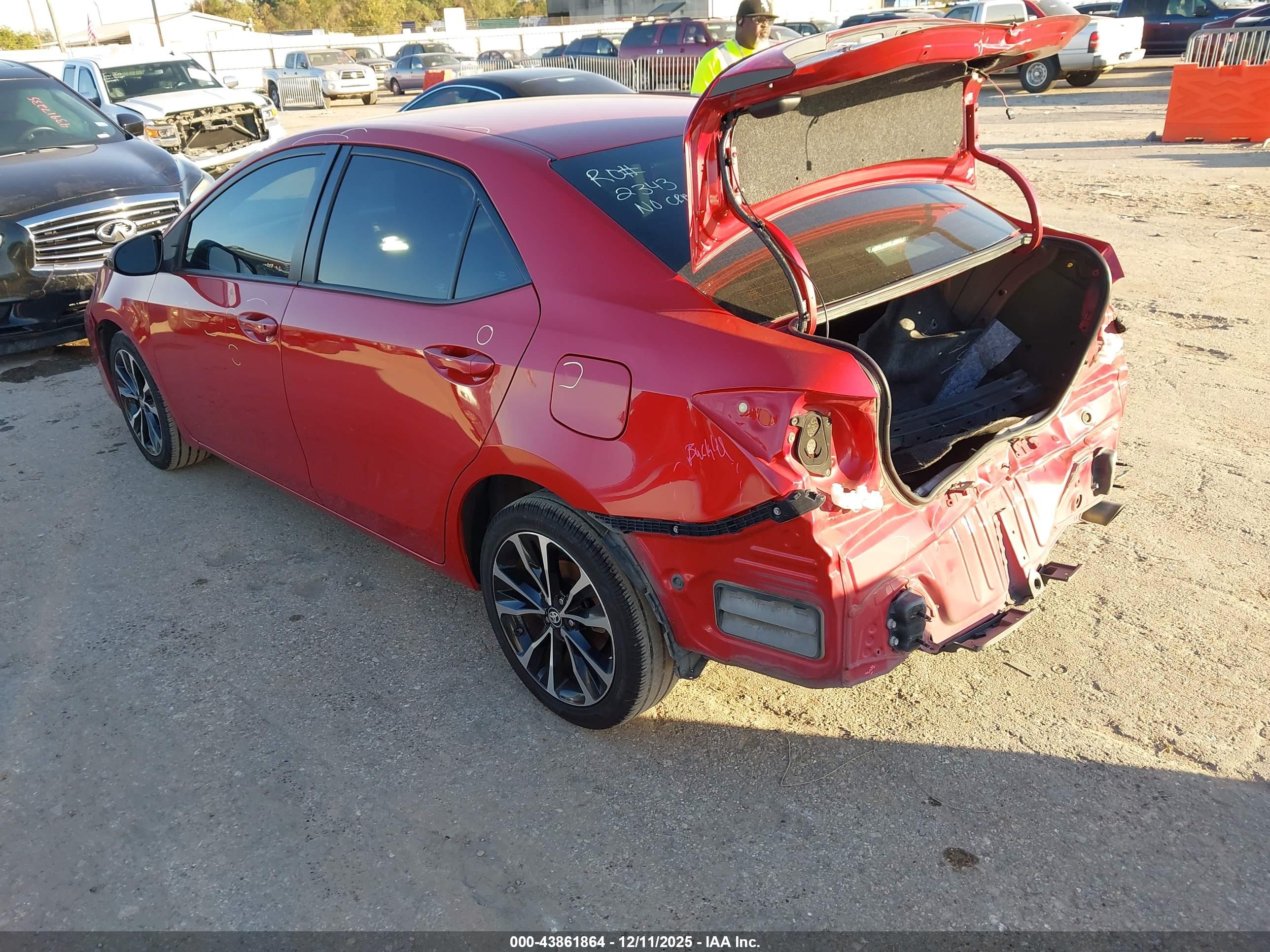 TOYOTA COROLLA image 3