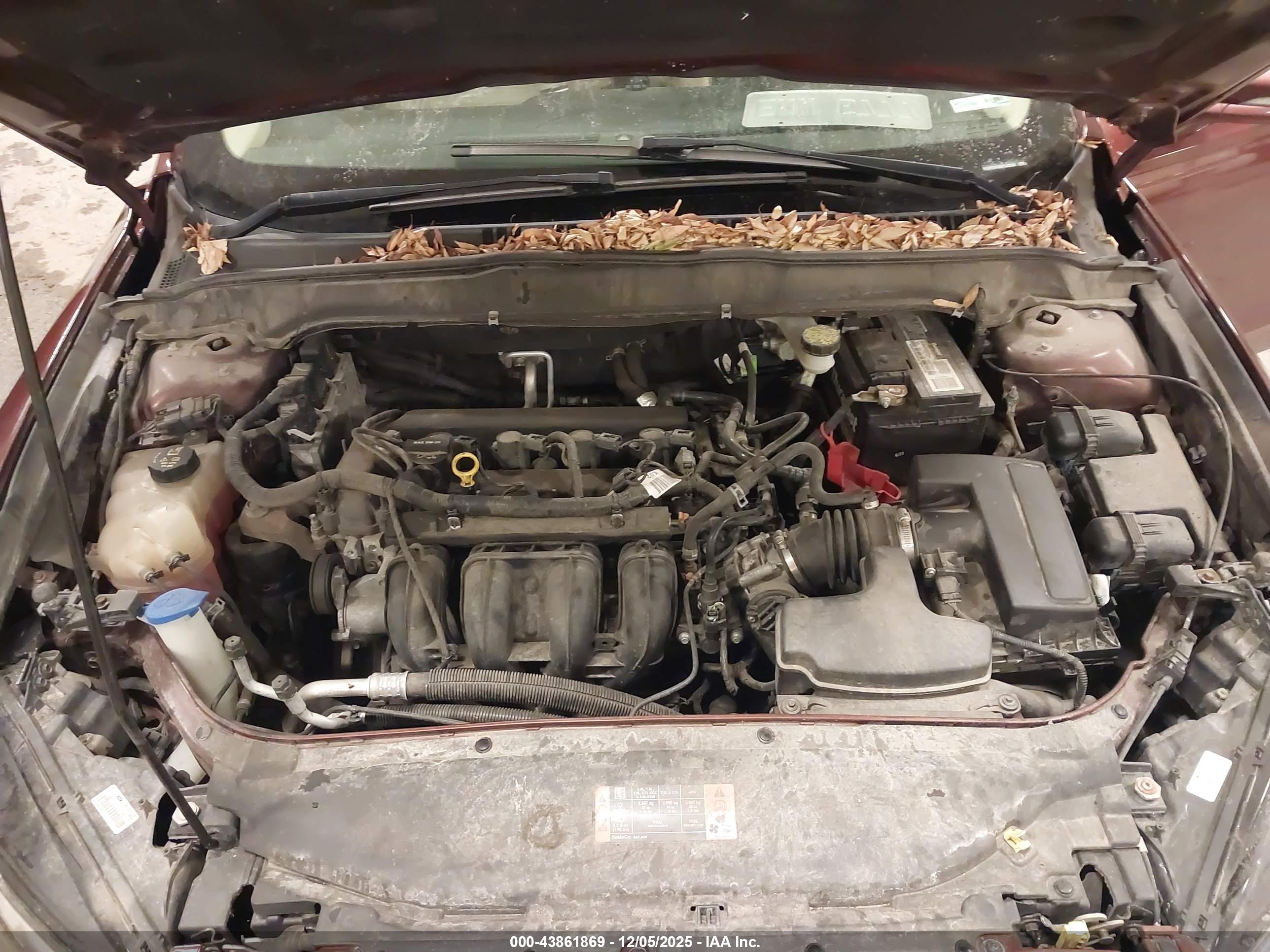 FORD FUSION image 10