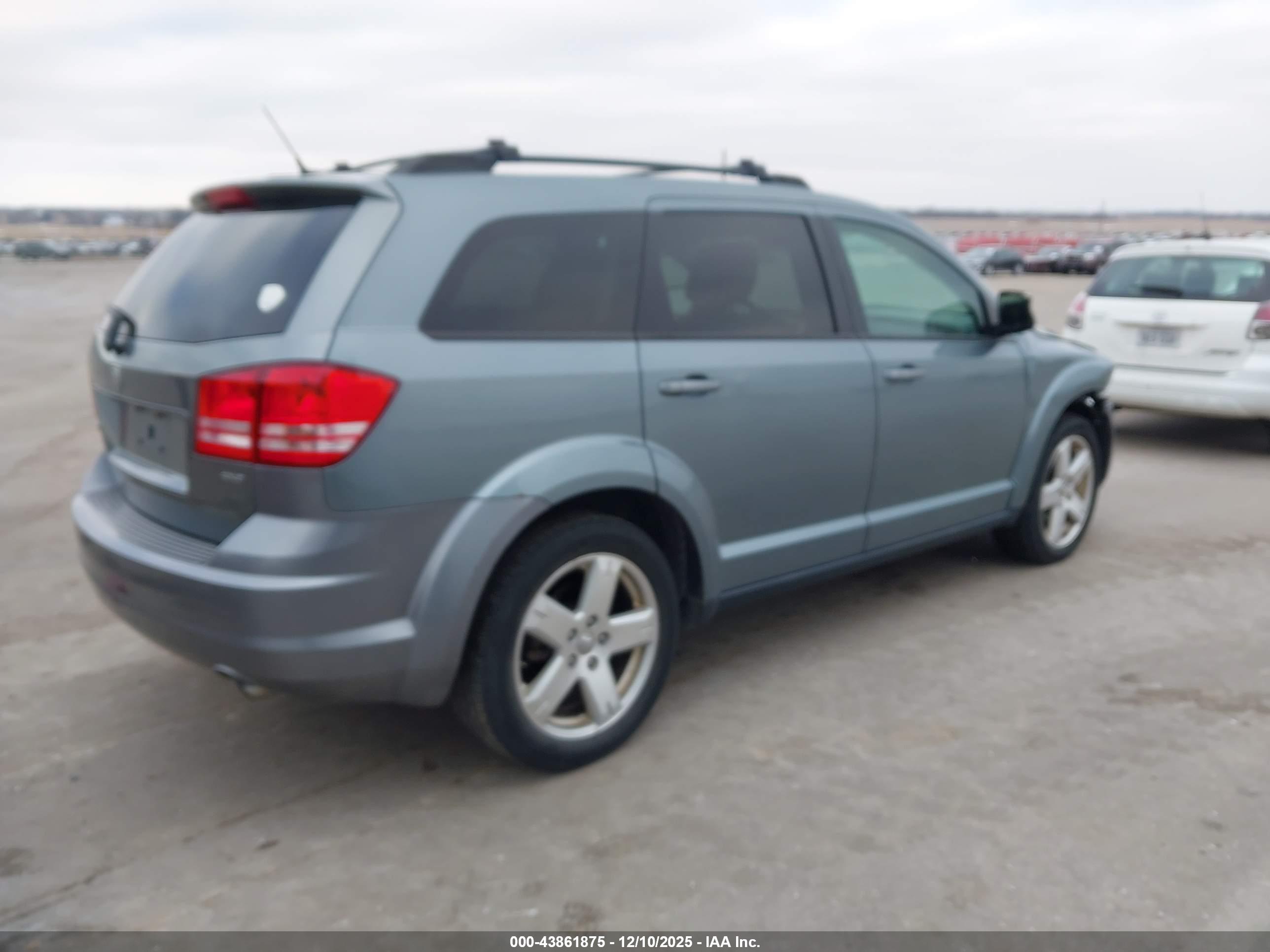 DODGE JOURNEY image 4