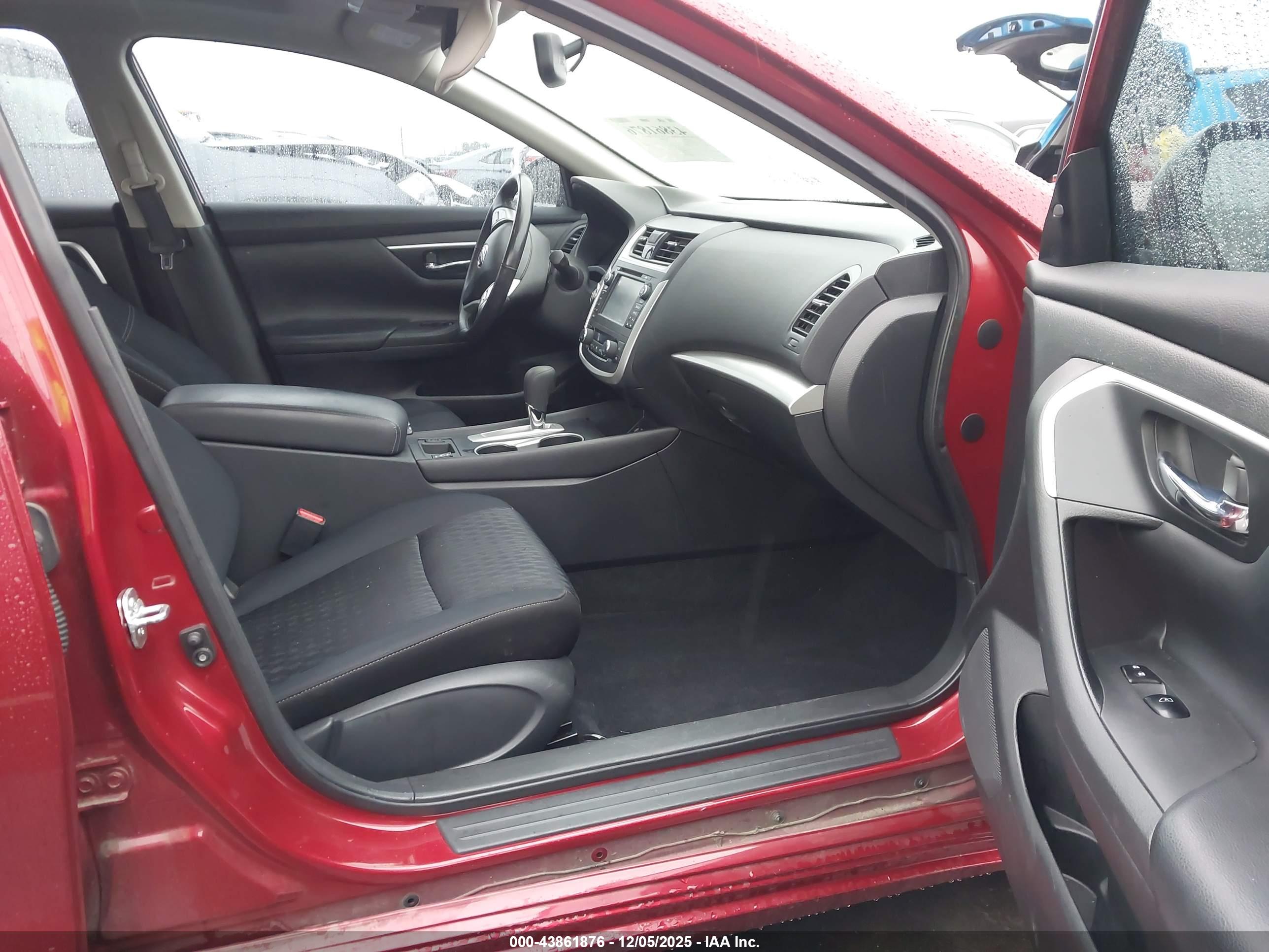 NISSAN ALTIMA image 5