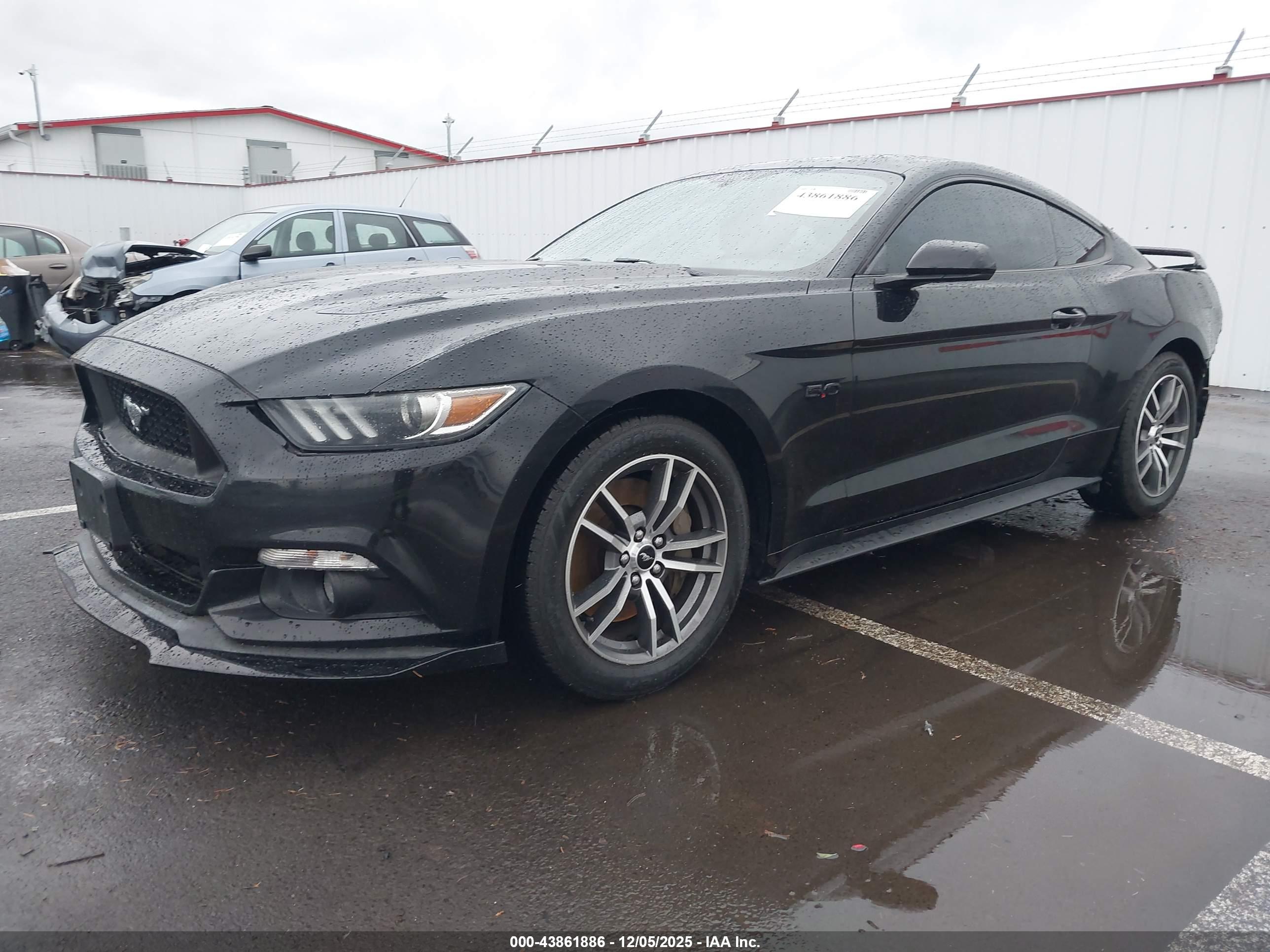 FORD MUSTANG image 2