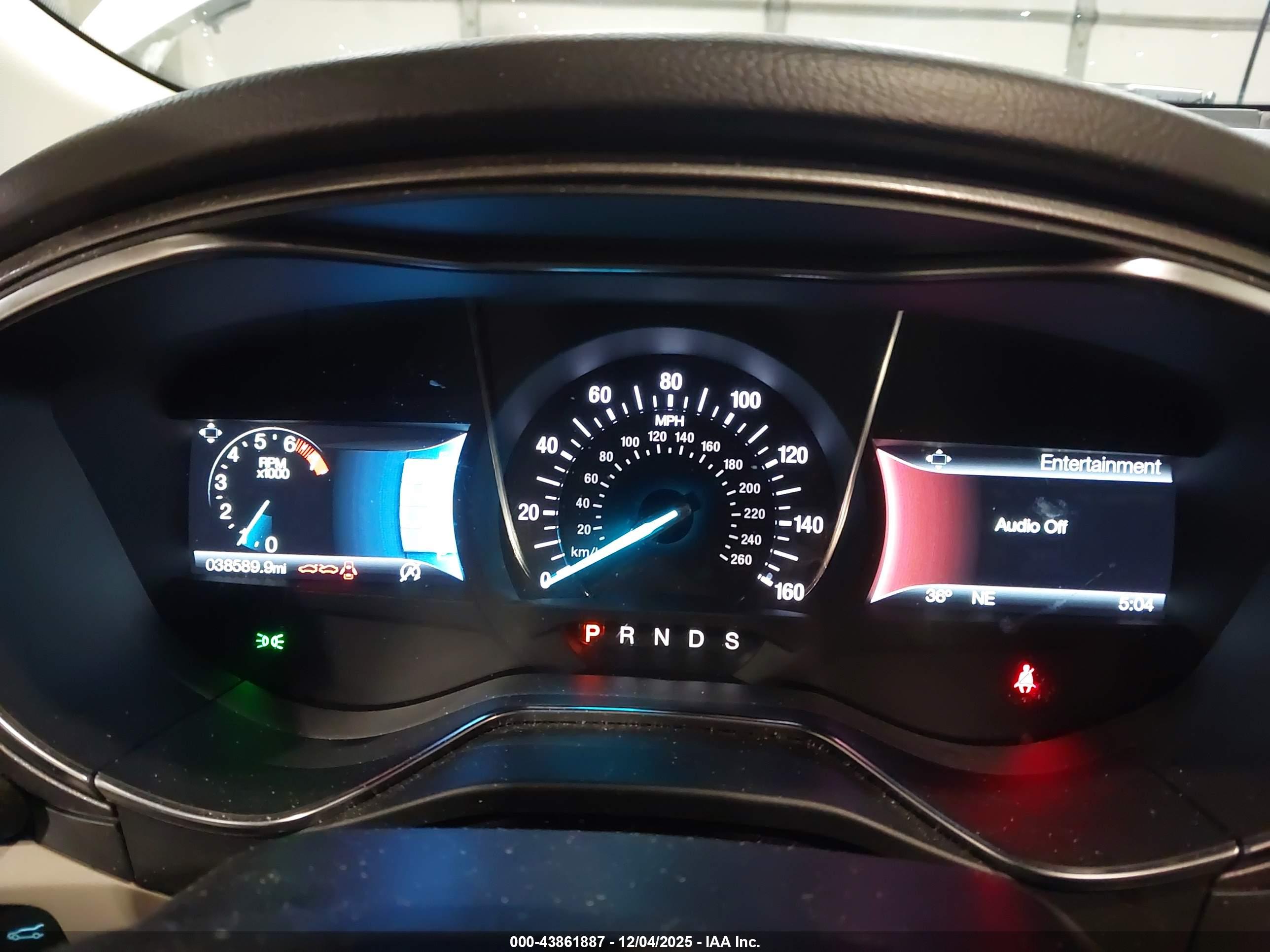 FORD FUSION image 7