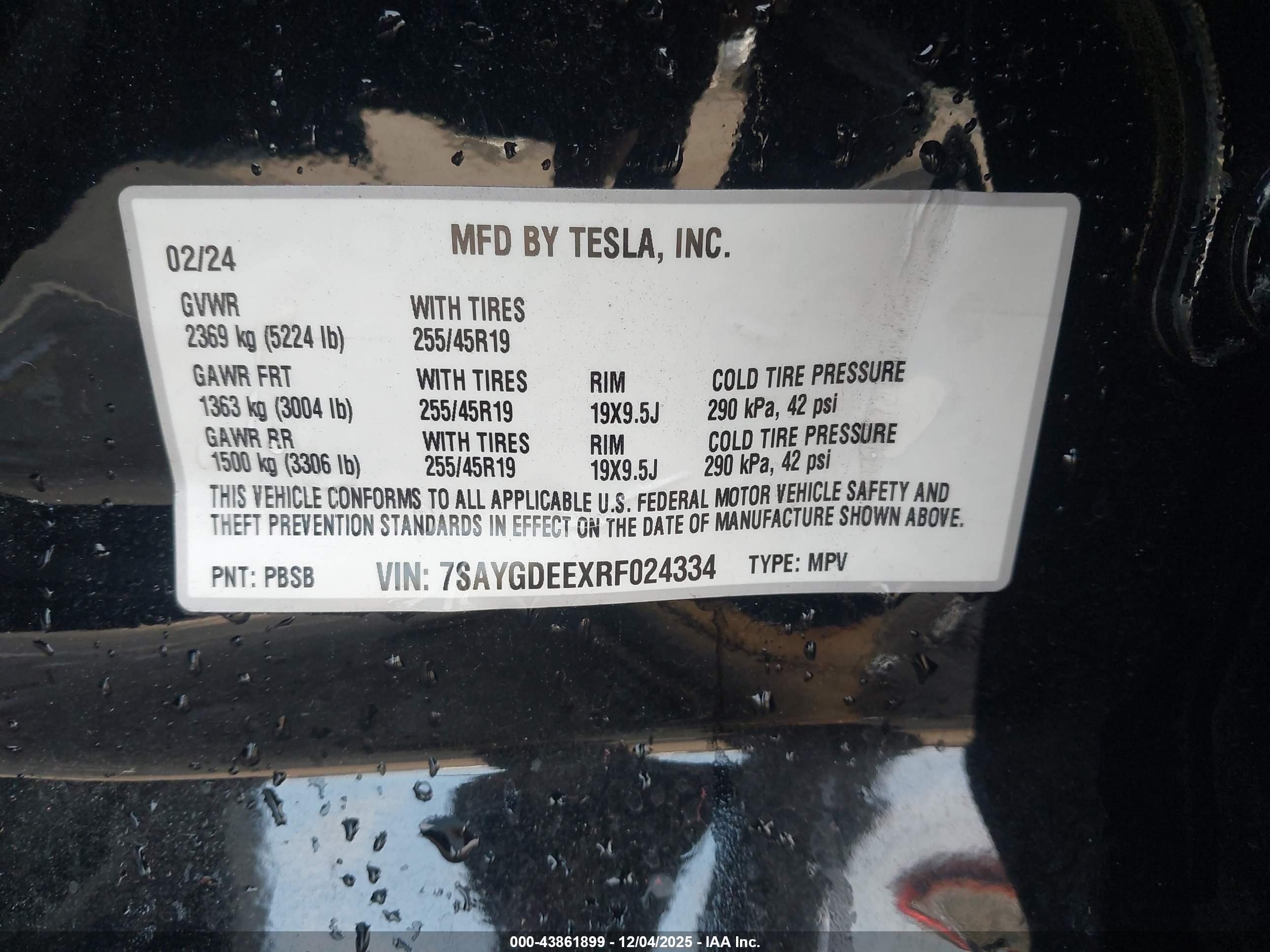 TESLA MODEL image 9