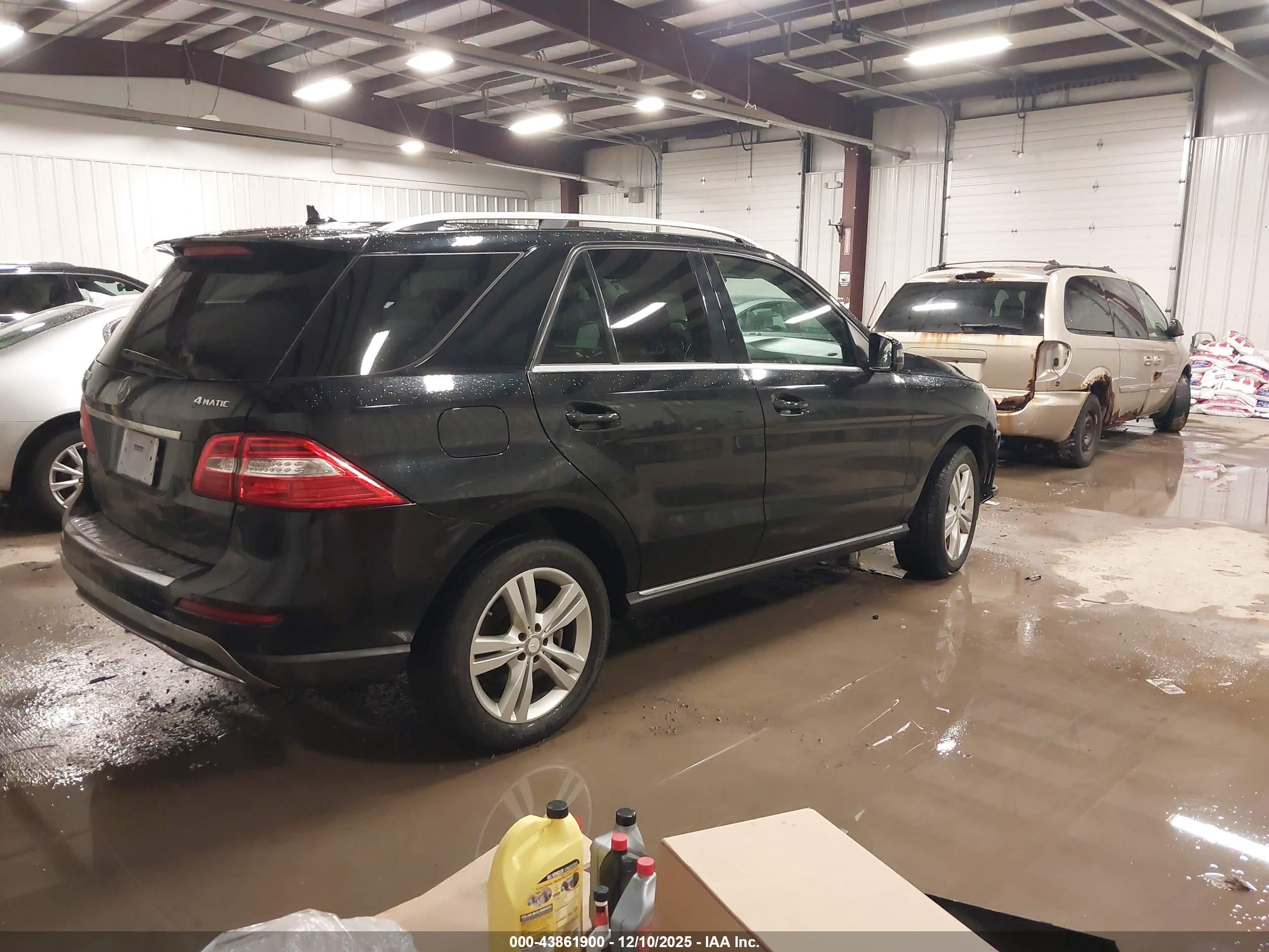 MERCEDES-BENZ ML image 4
