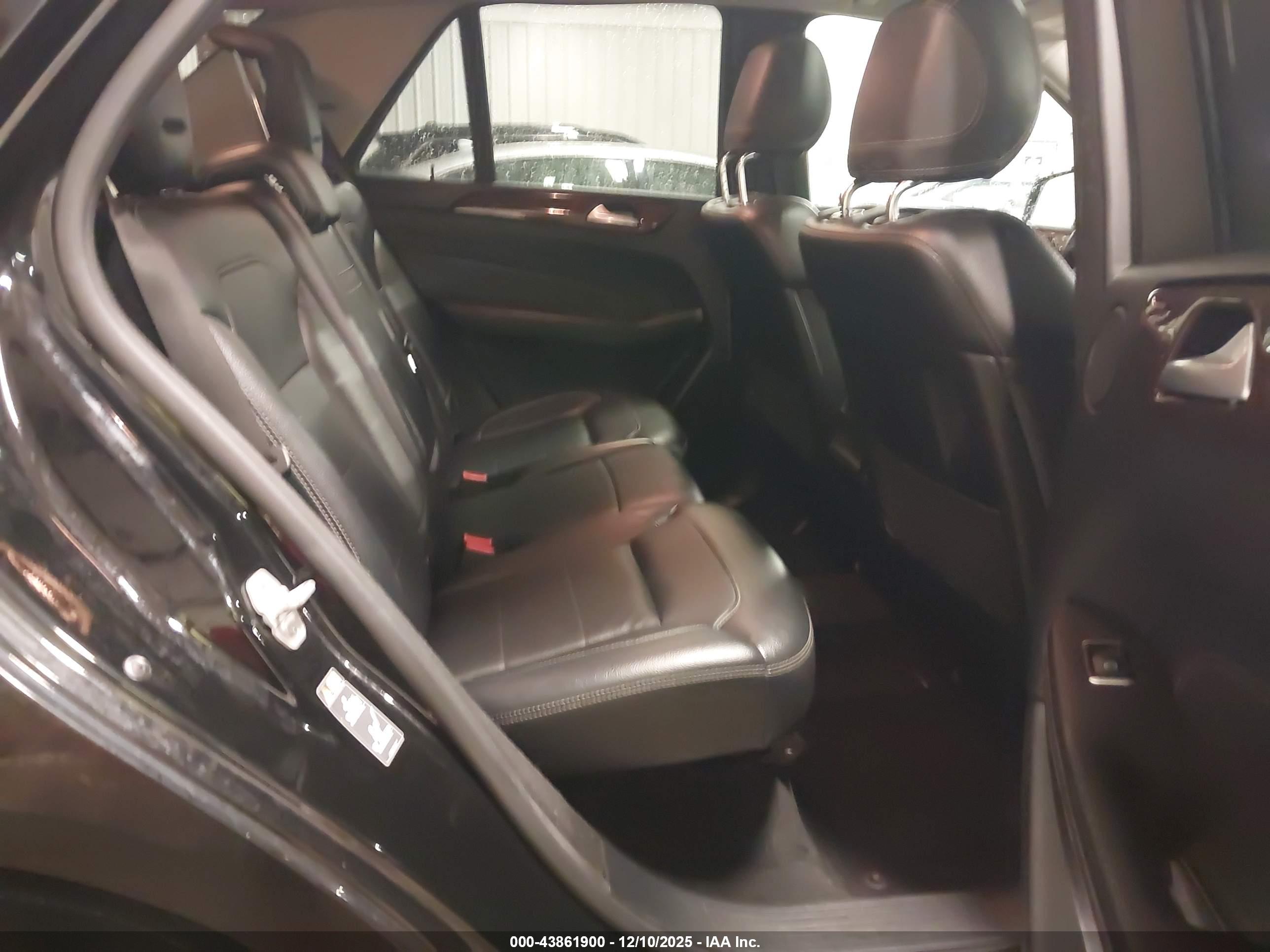 MERCEDES-BENZ ML image 8
