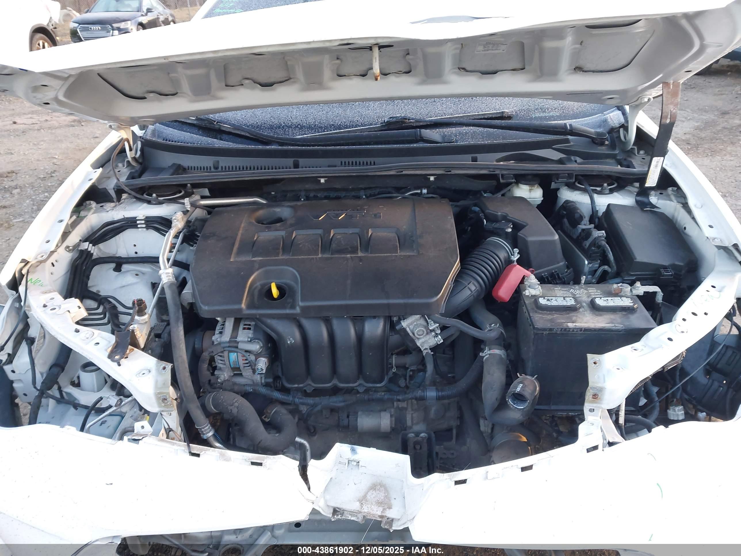 TOYOTA COROLLA image 10