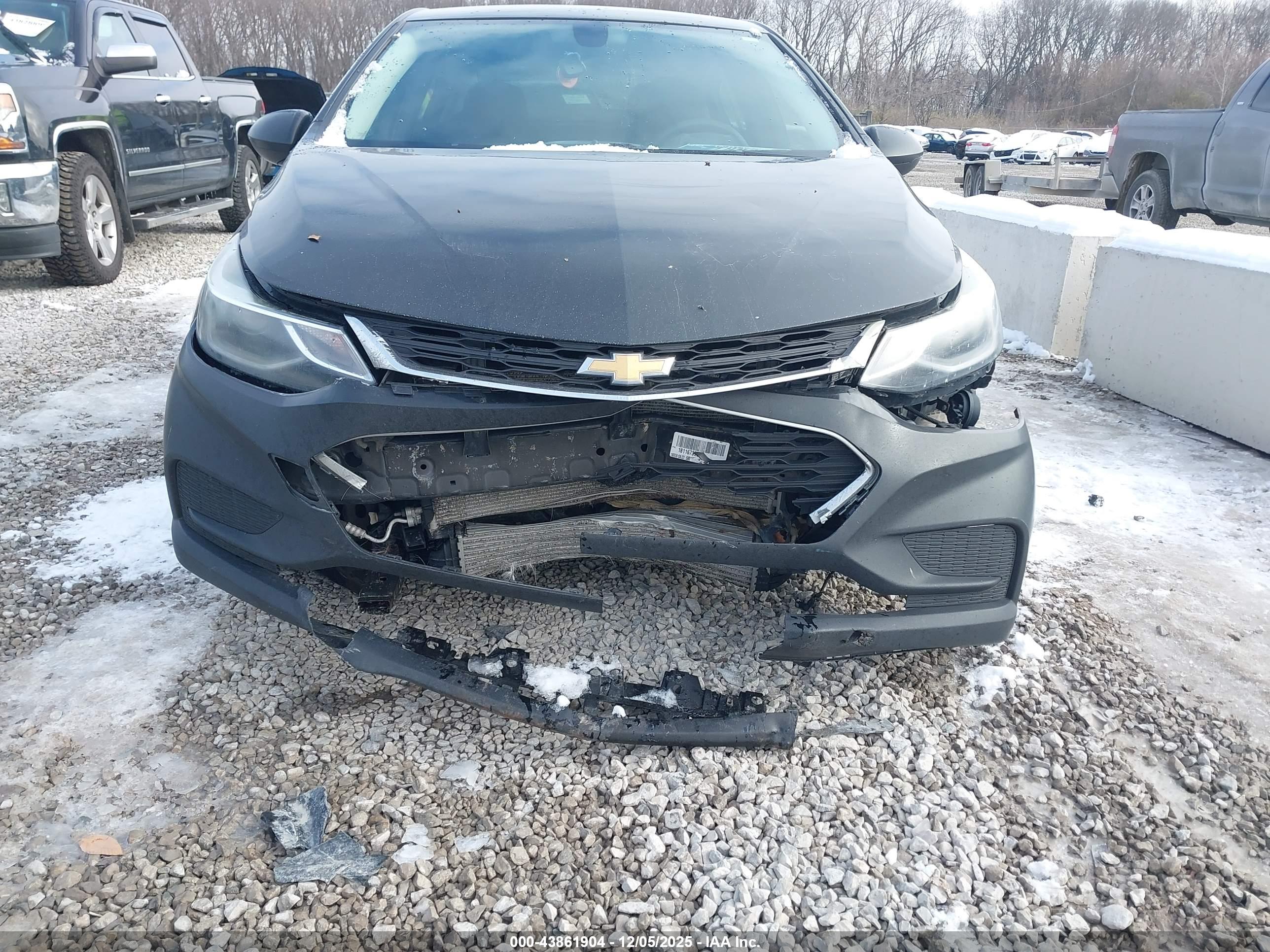 CHEVROLET CRUZE image 6