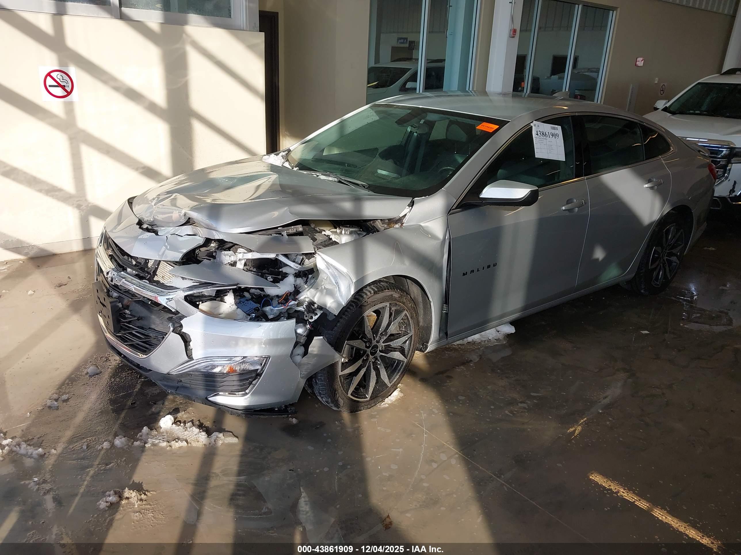 CHEVROLET MALIBU image 2