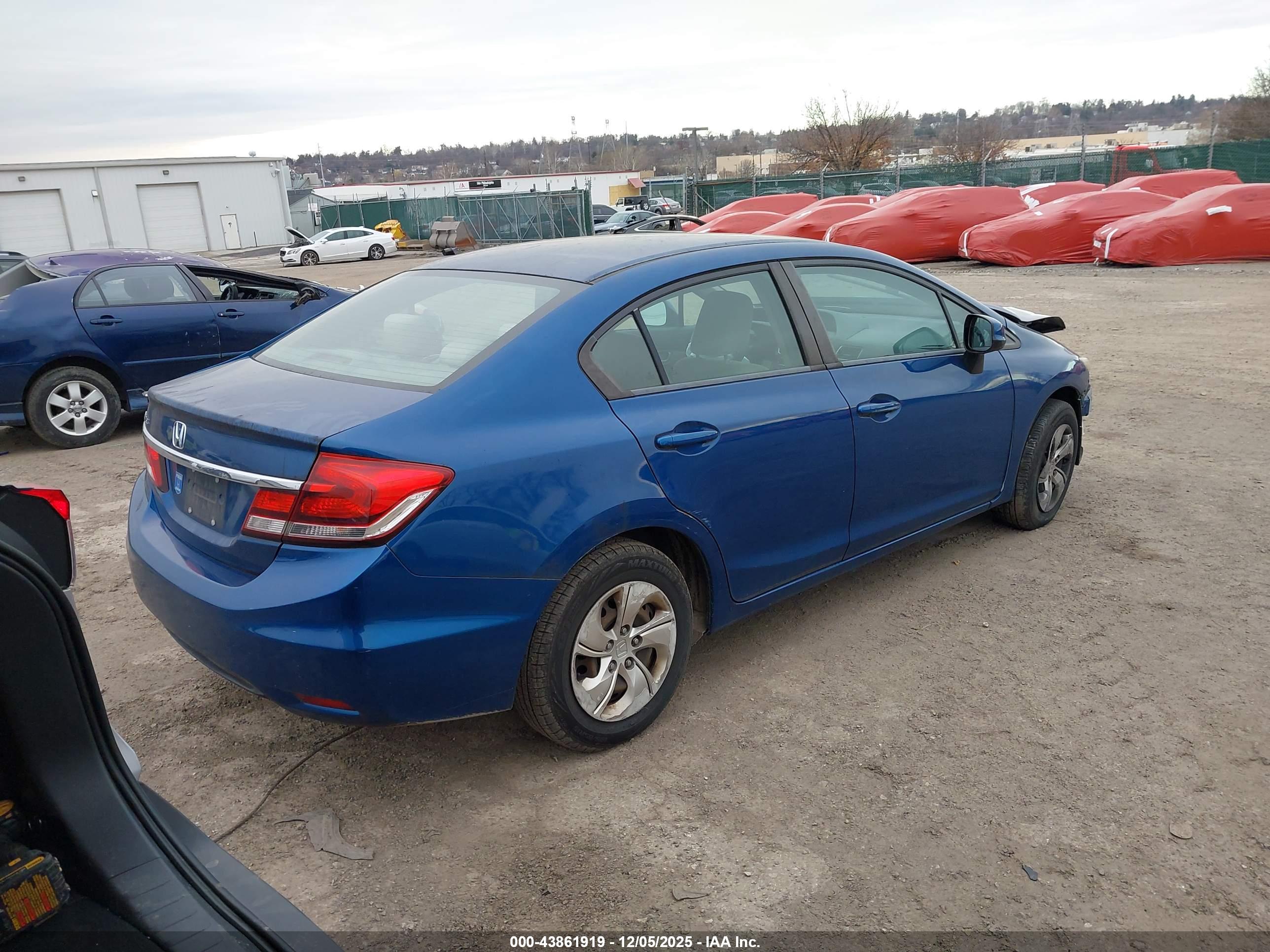 HONDA CIVIC image 4