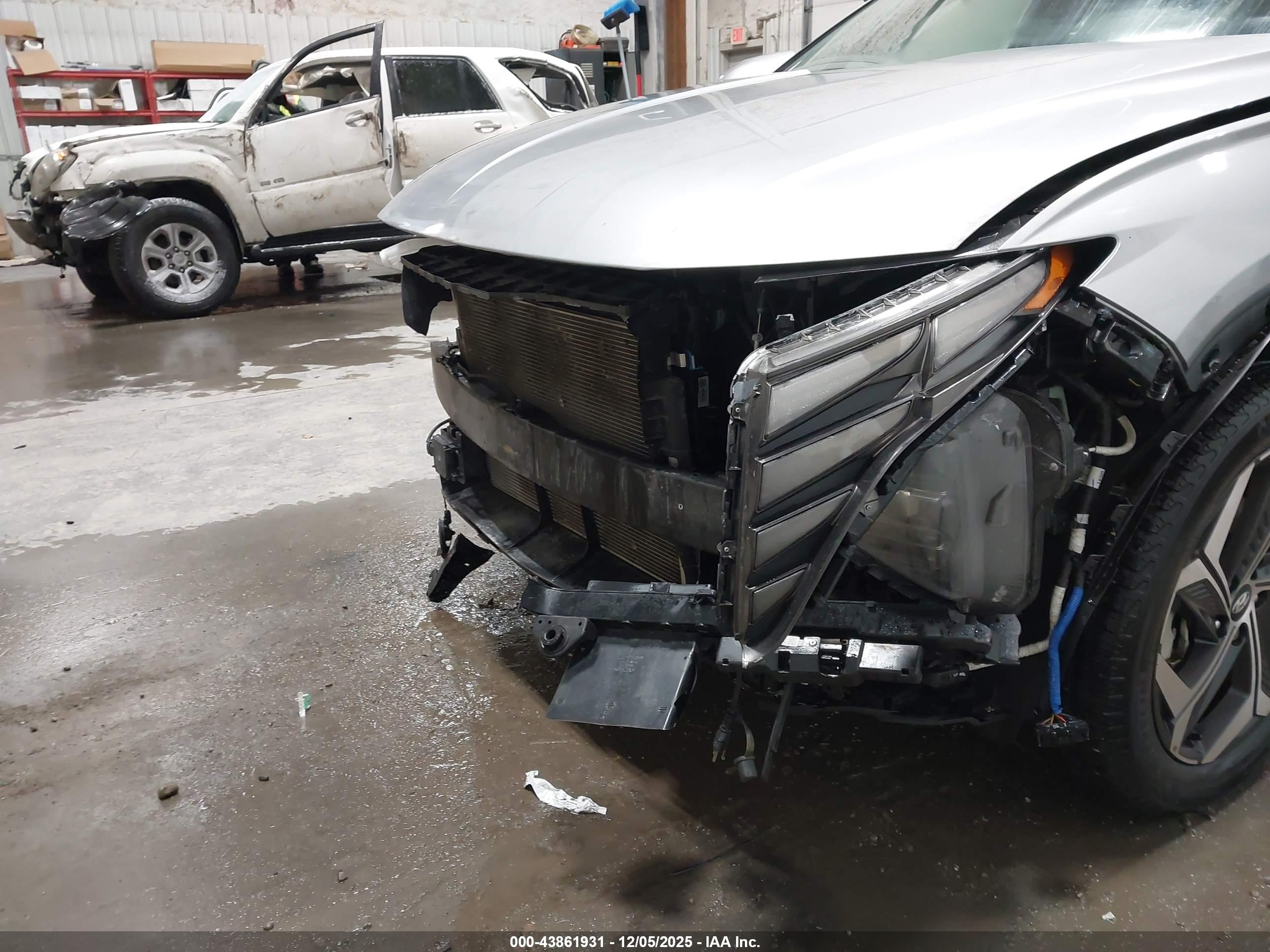 HYUNDAI TUCSON image 6