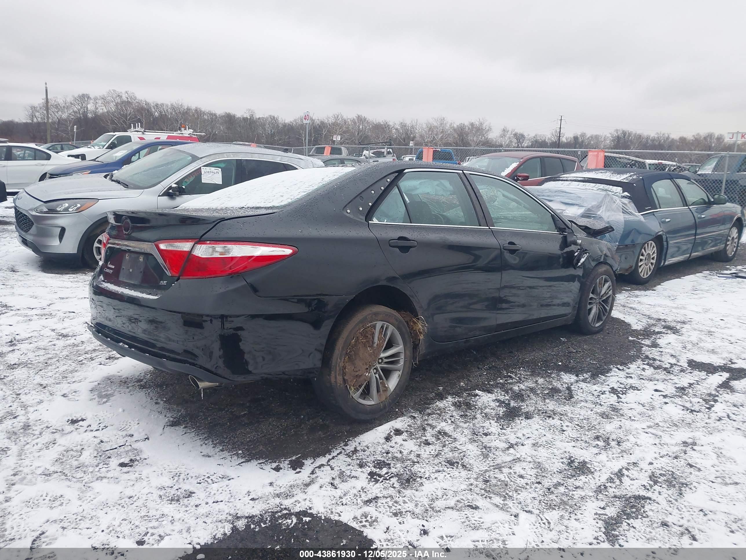 TOYOTA CAMRY image 4
