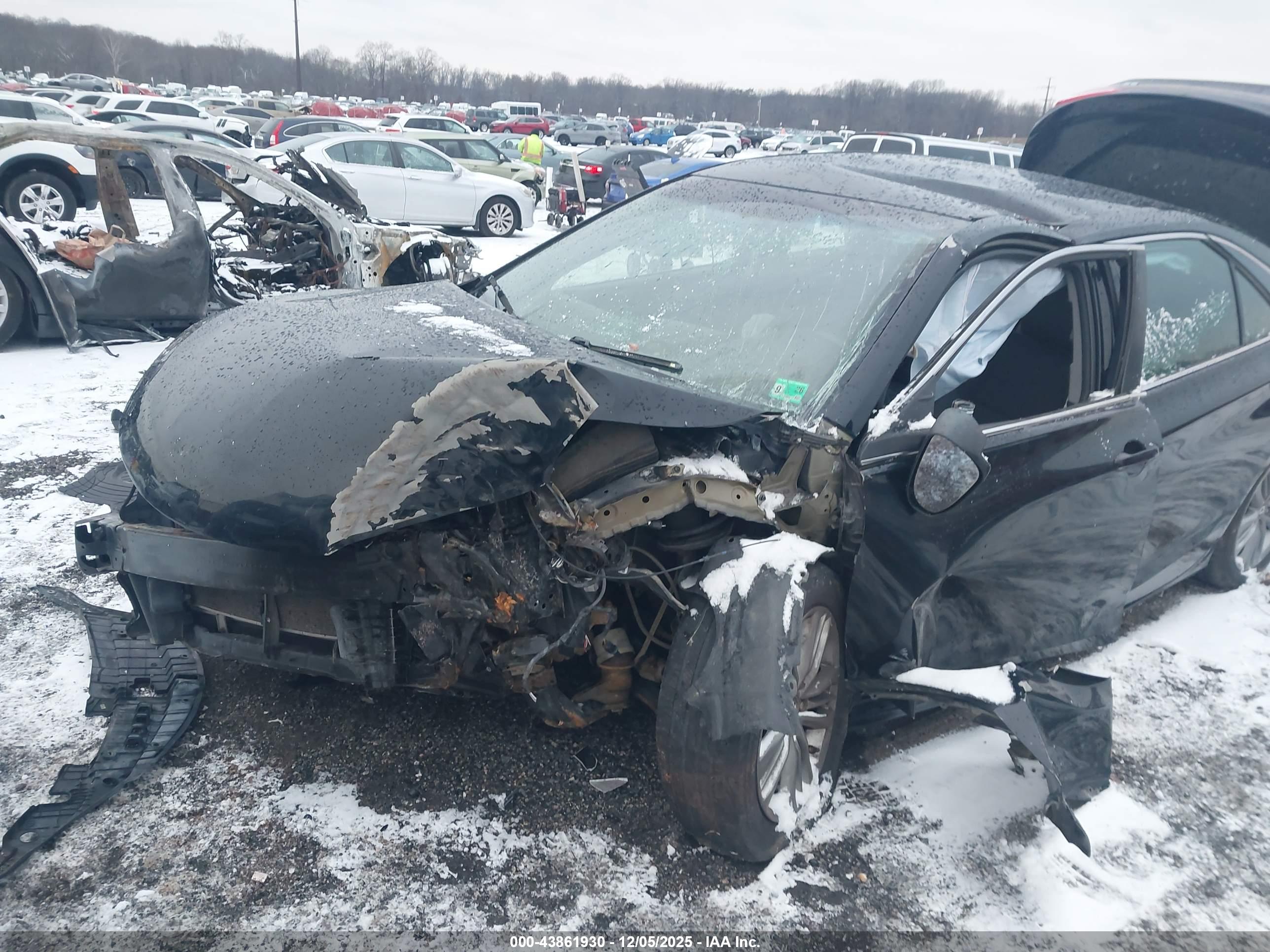 TOYOTA CAMRY image 6