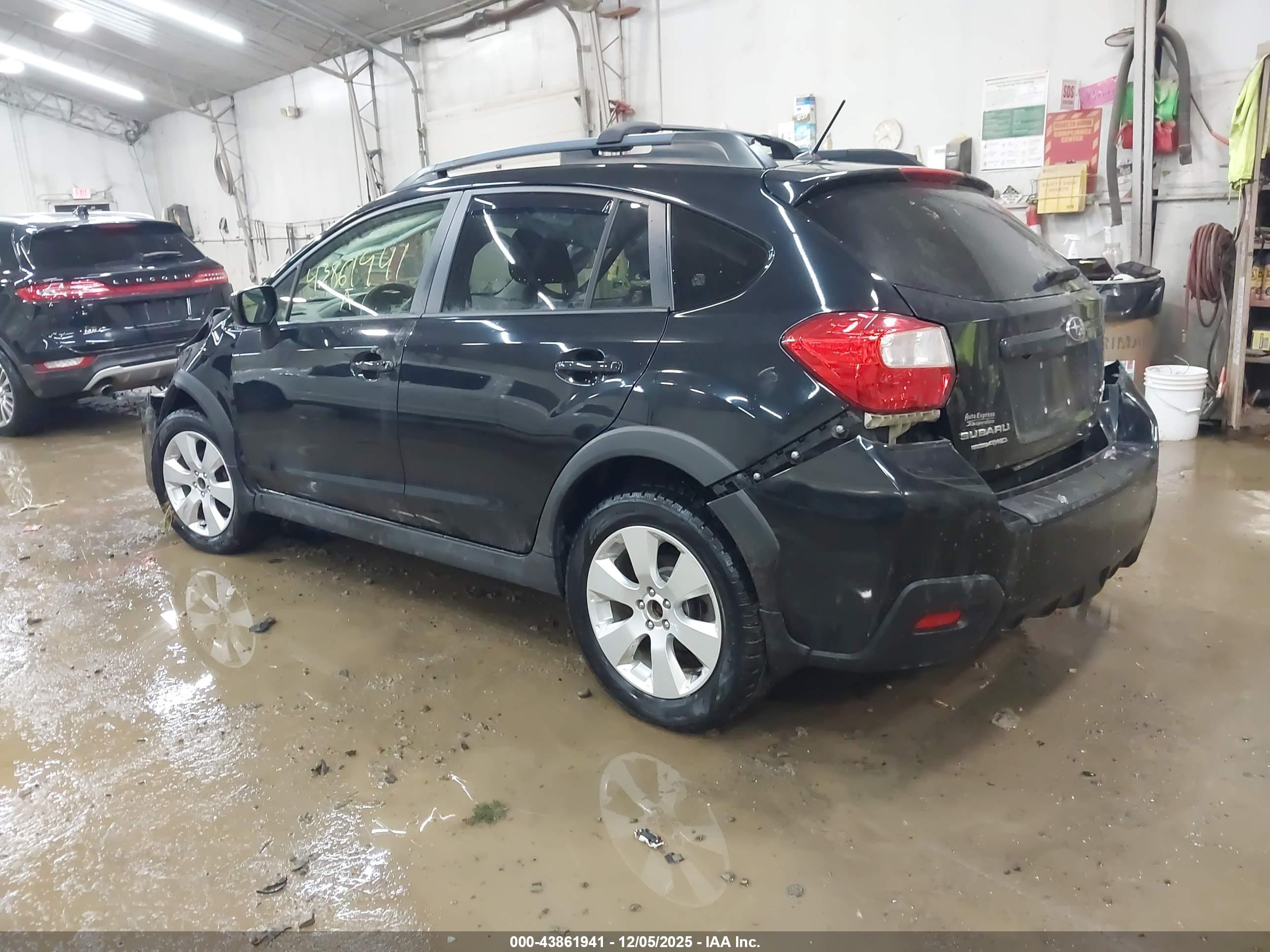 SUBARU CROSSTREK image 3