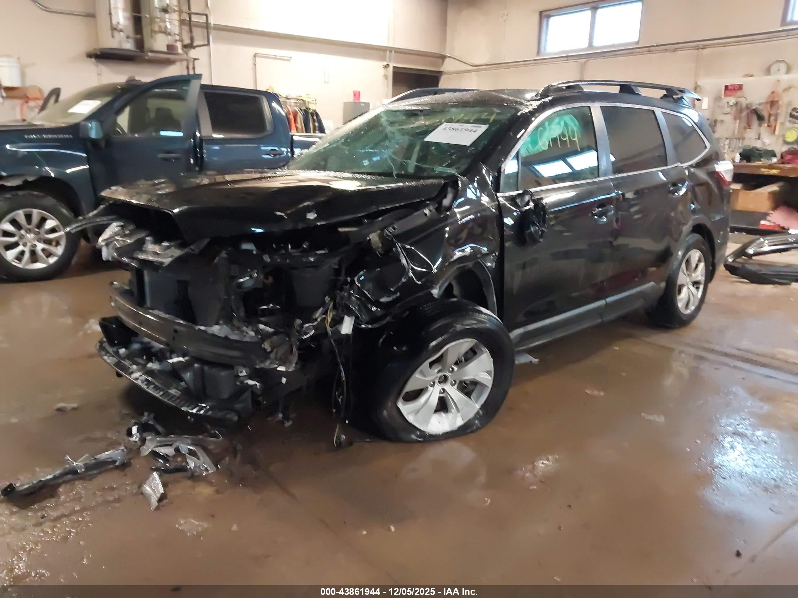 SUBARU ASCENT image 2