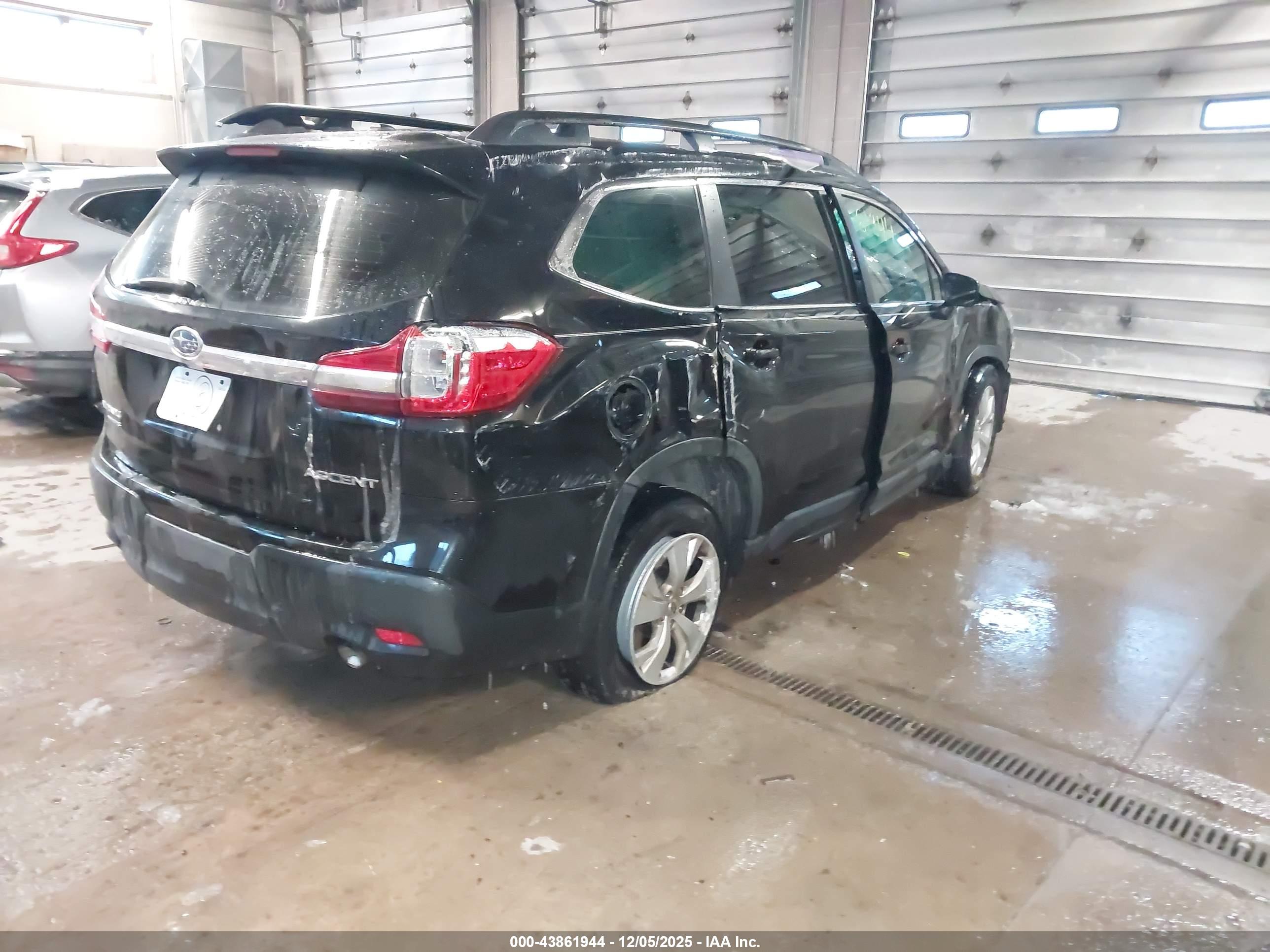 SUBARU ASCENT image 4