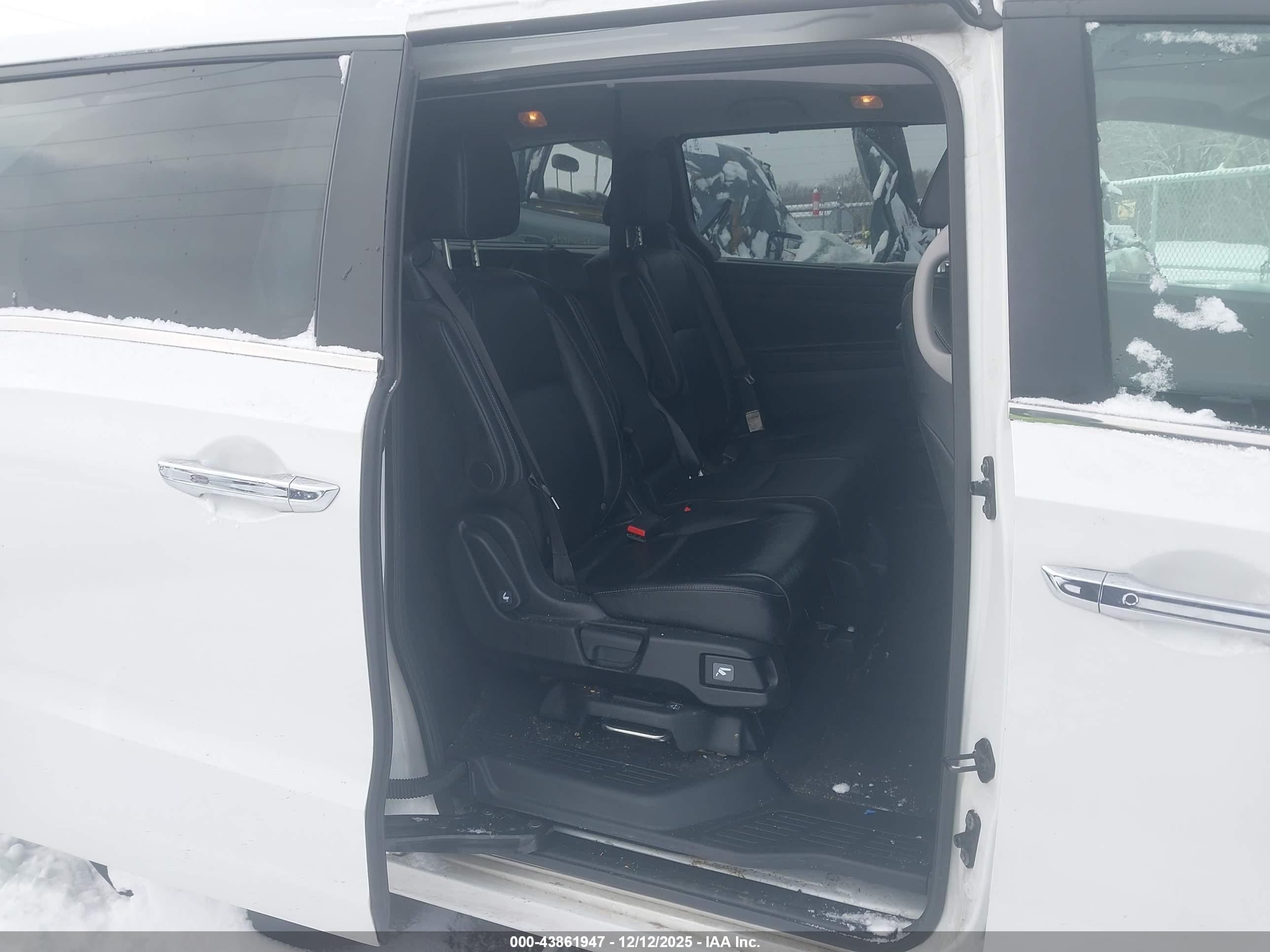 HONDA ODYSSEY image 8