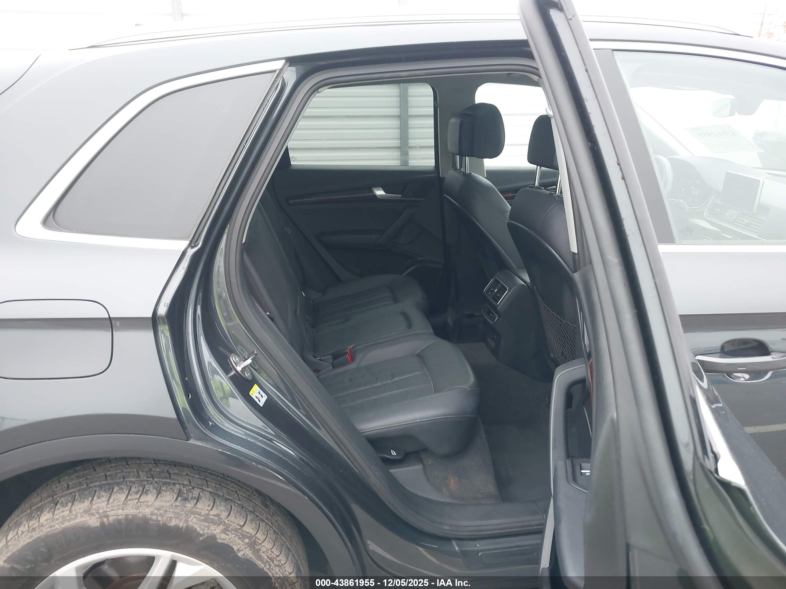 AUDI Q5 image 8