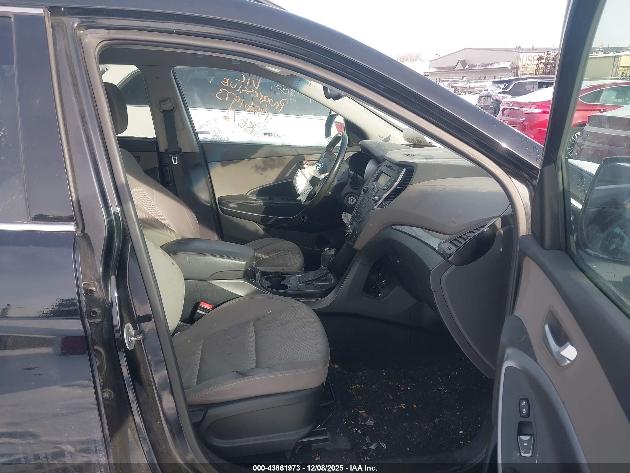 HYUNDAI SANTA image 5