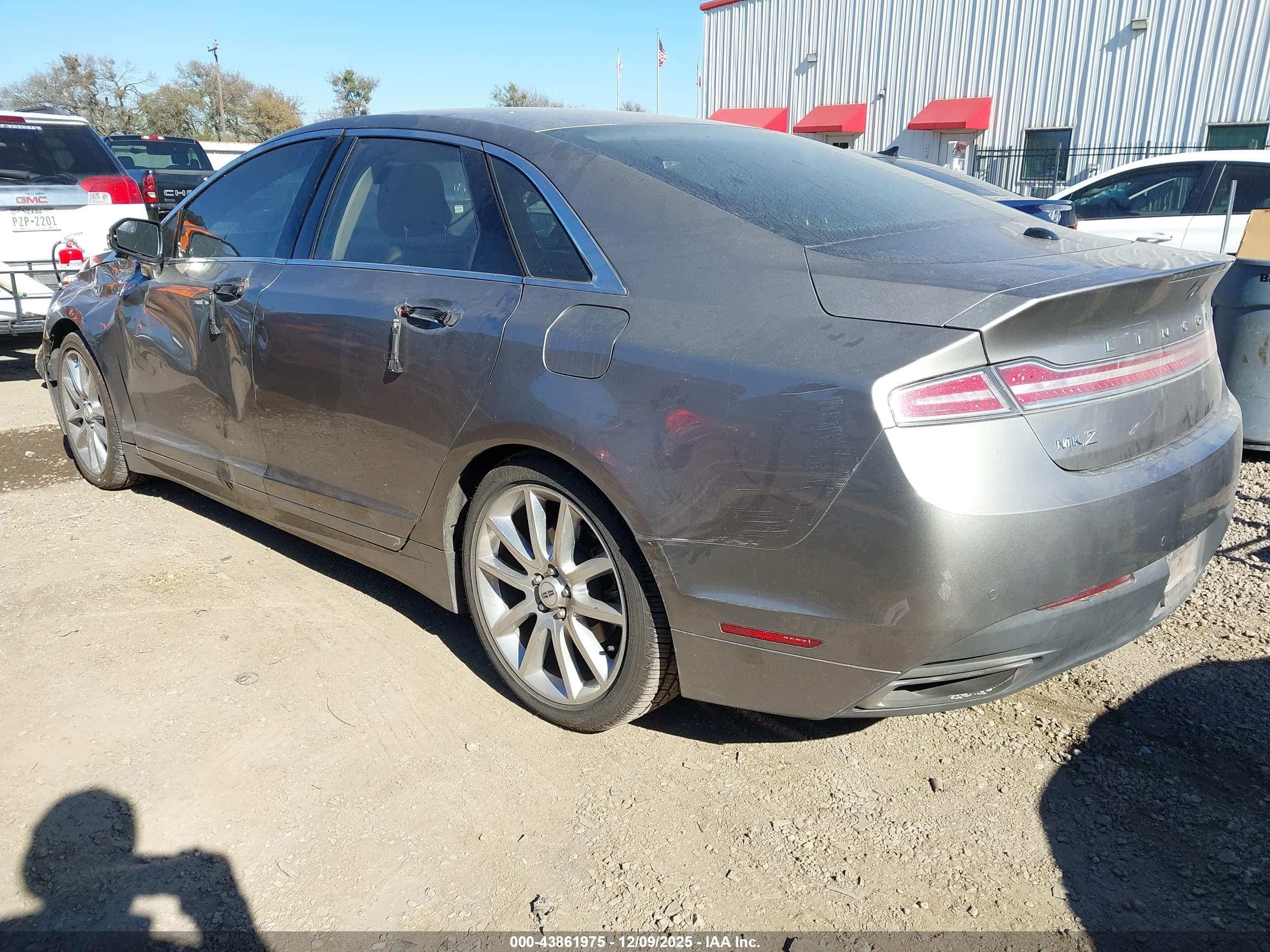 LINCOLN MKZ image 3