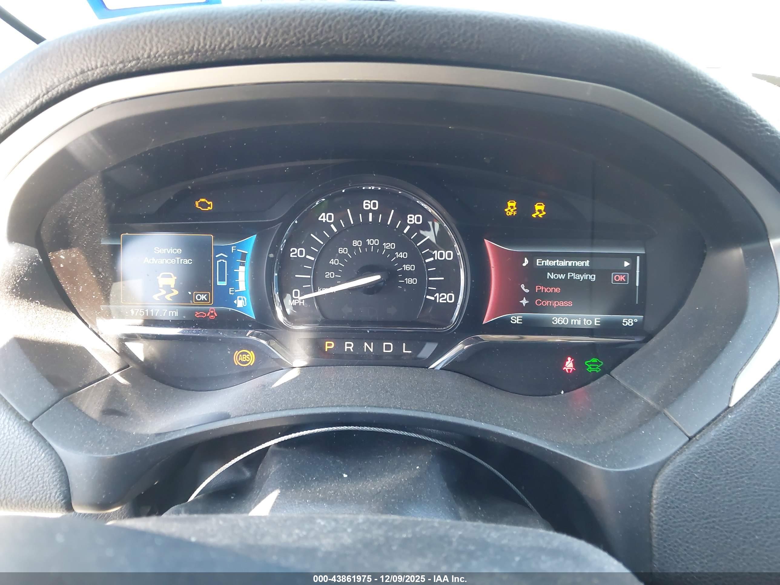 LINCOLN MKZ image 7