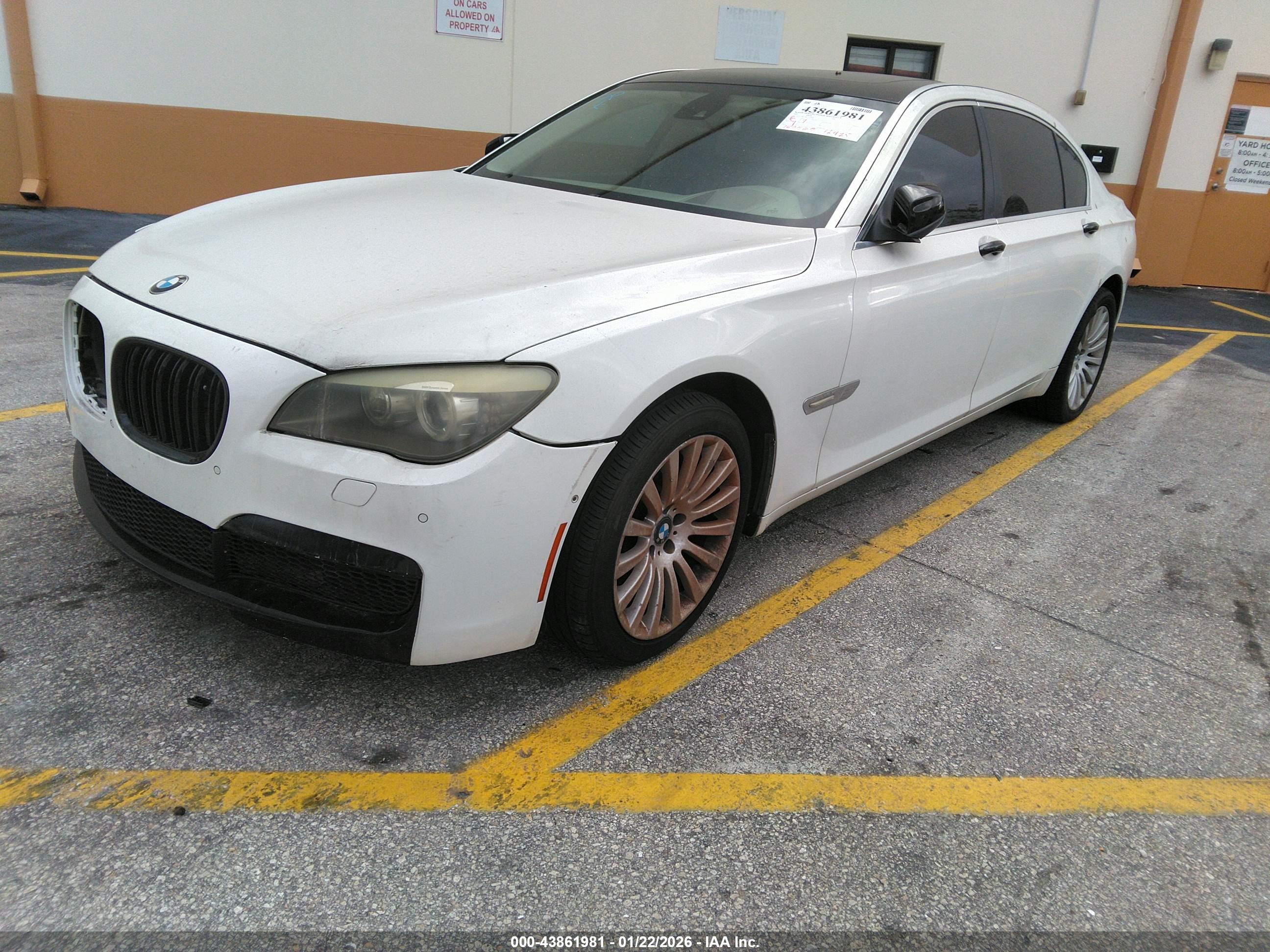 BMW 750LI image 2