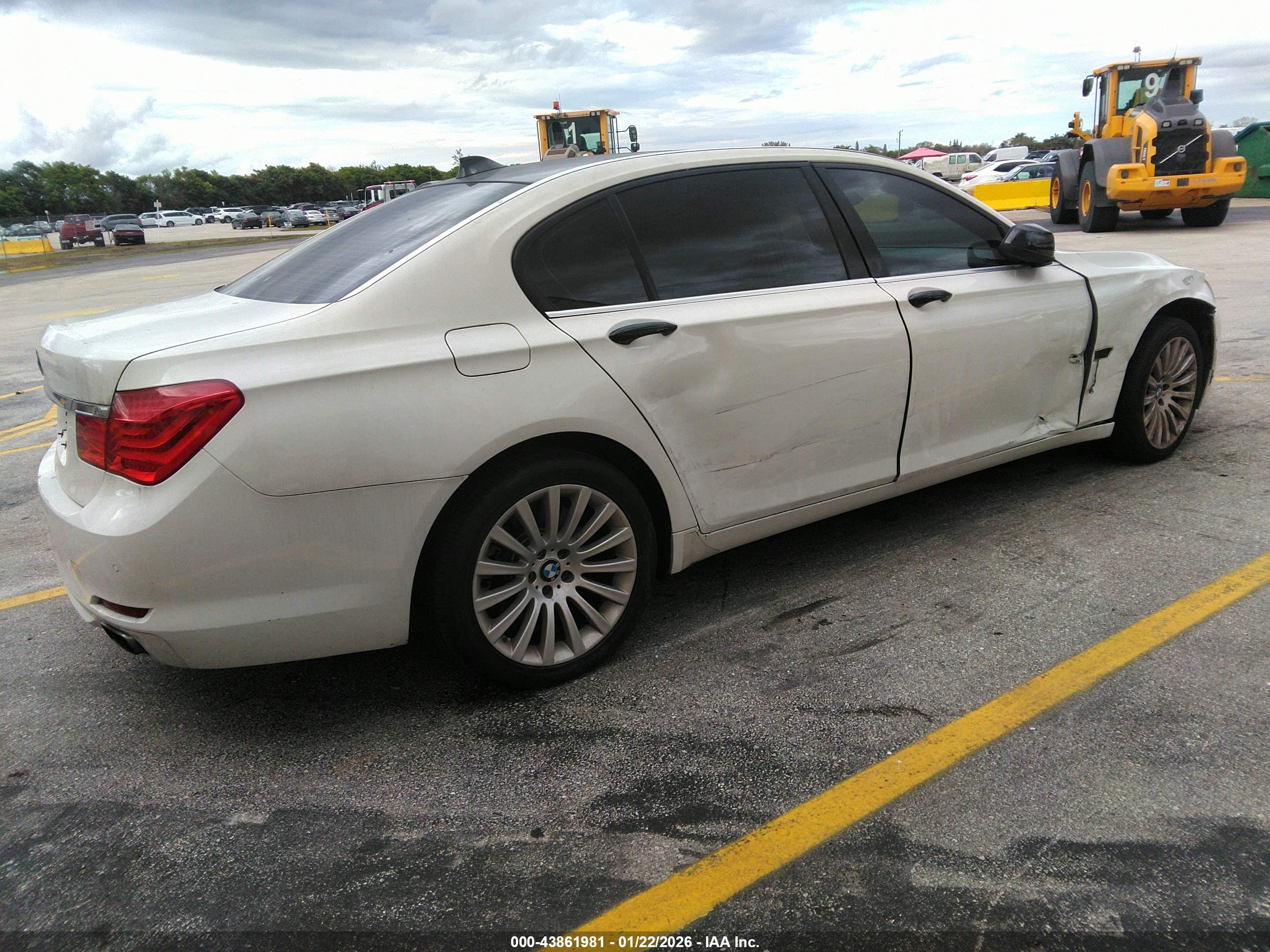 BMW 750LI image 4