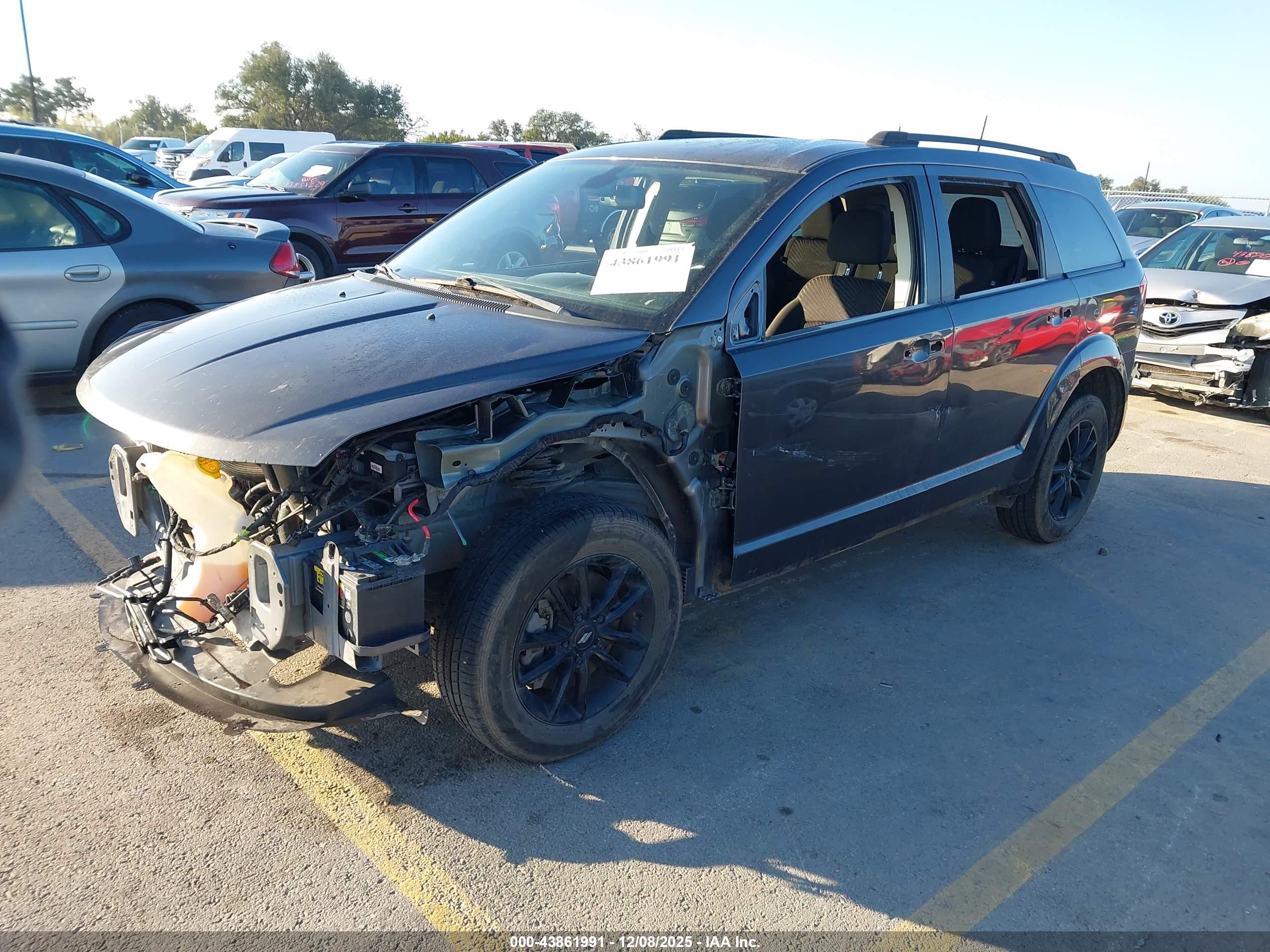 DODGE JOURNEY image 2