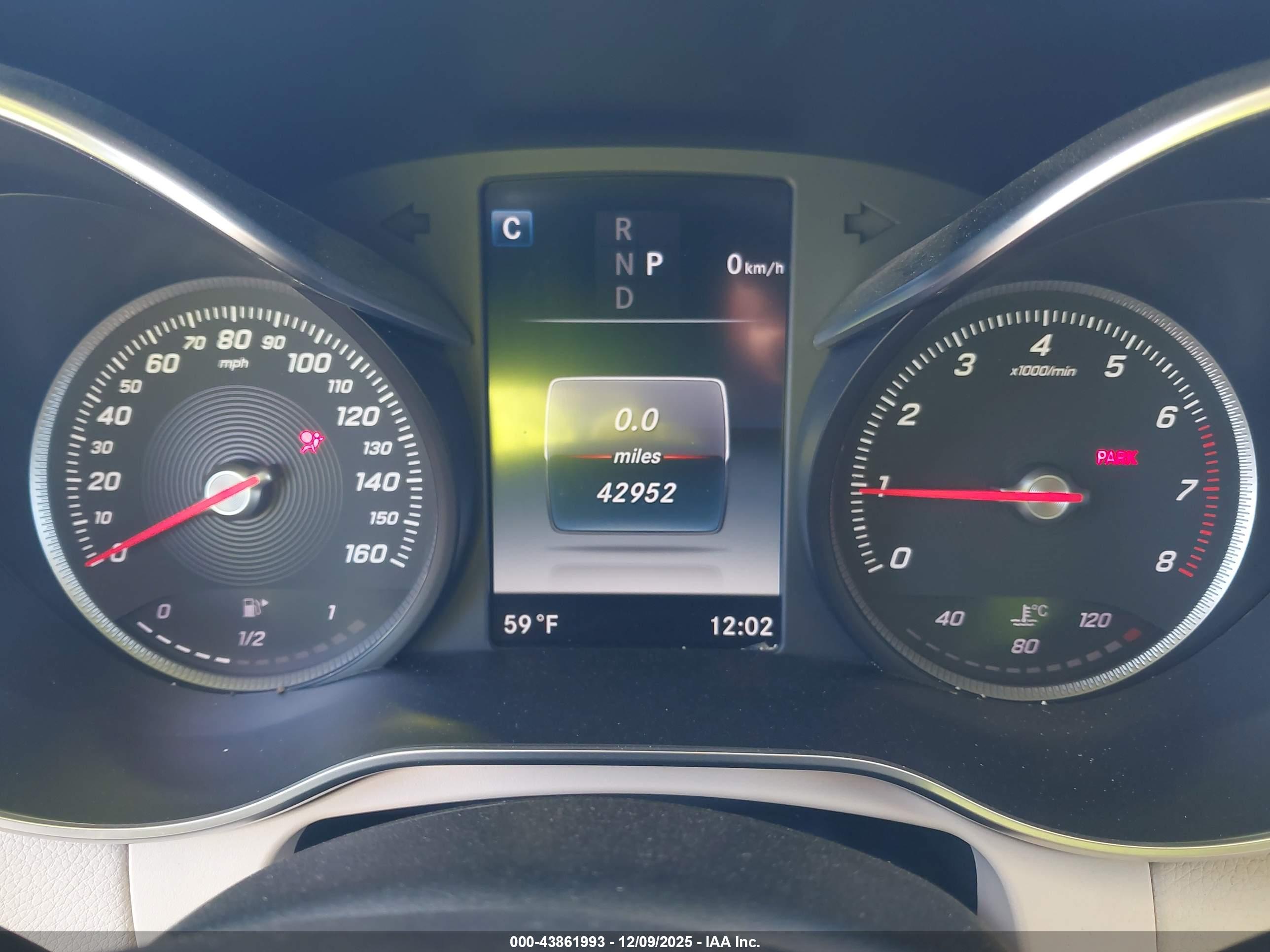 MERCEDES-BENZ GLC image 7