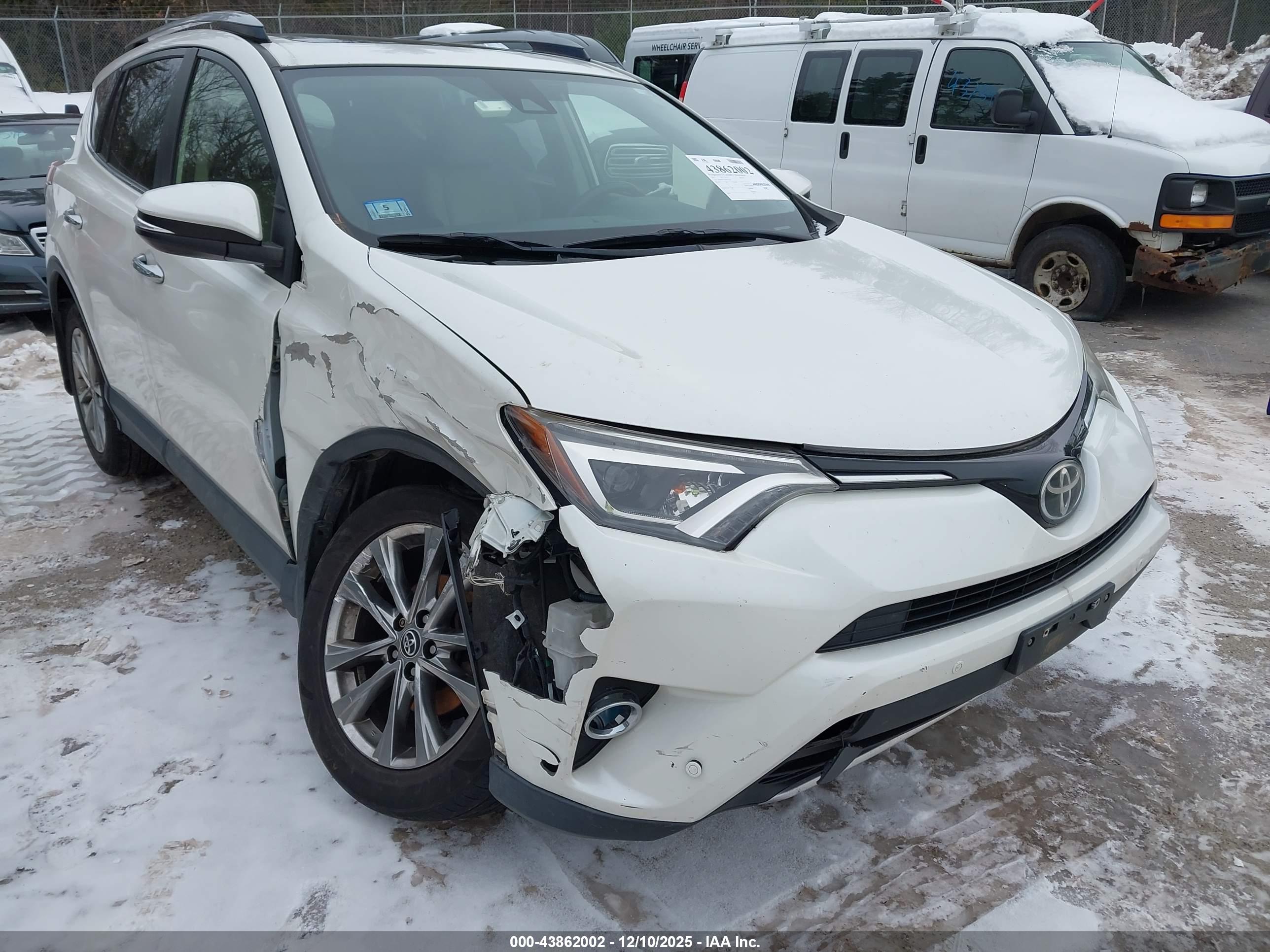 TOYOTA RAV4 image 6